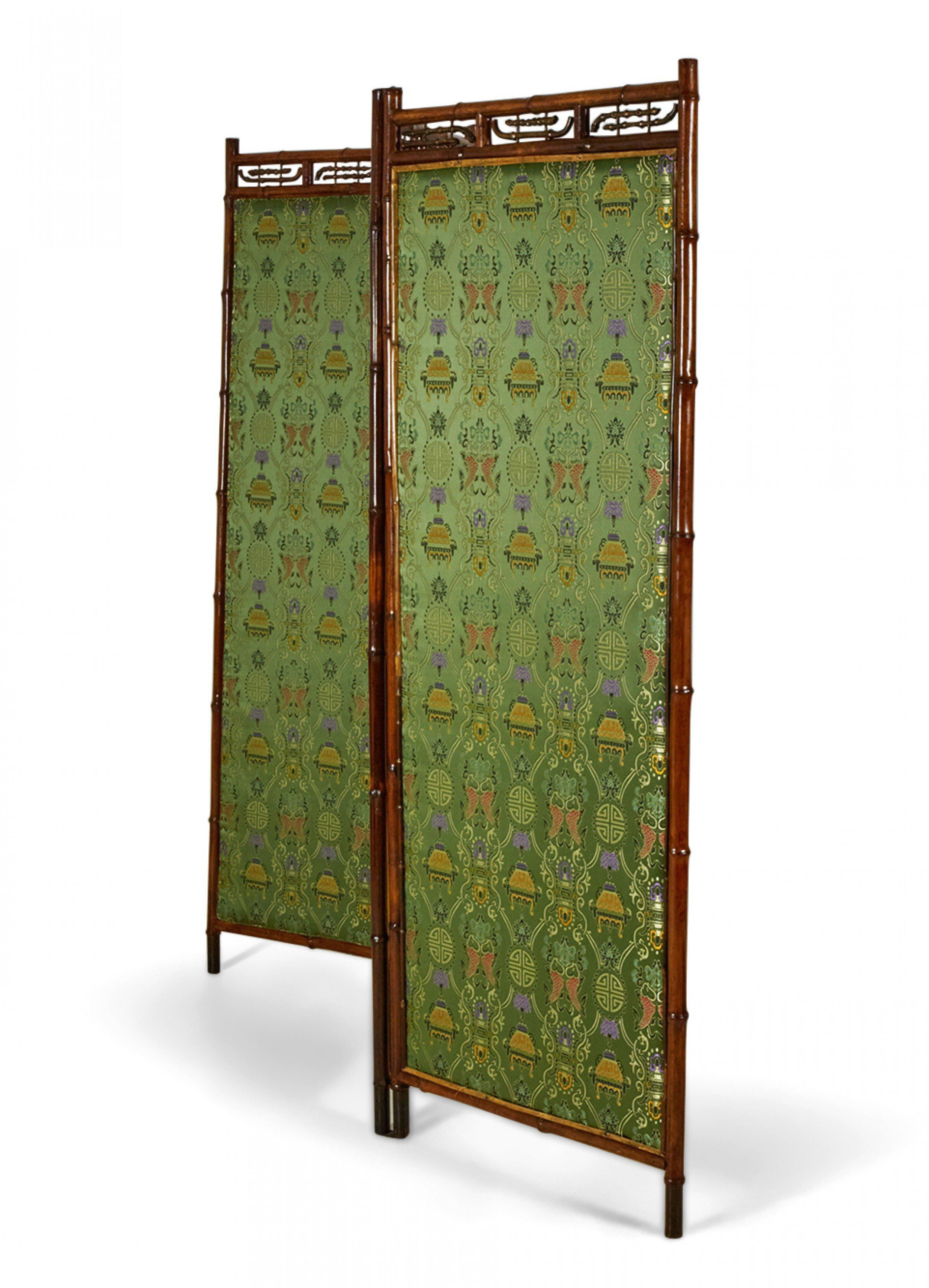 English Victorian bamboo 3 fold screen with Chinese patterned silk panels, one side in yellow, one side in green, and a filigree top border.
   
