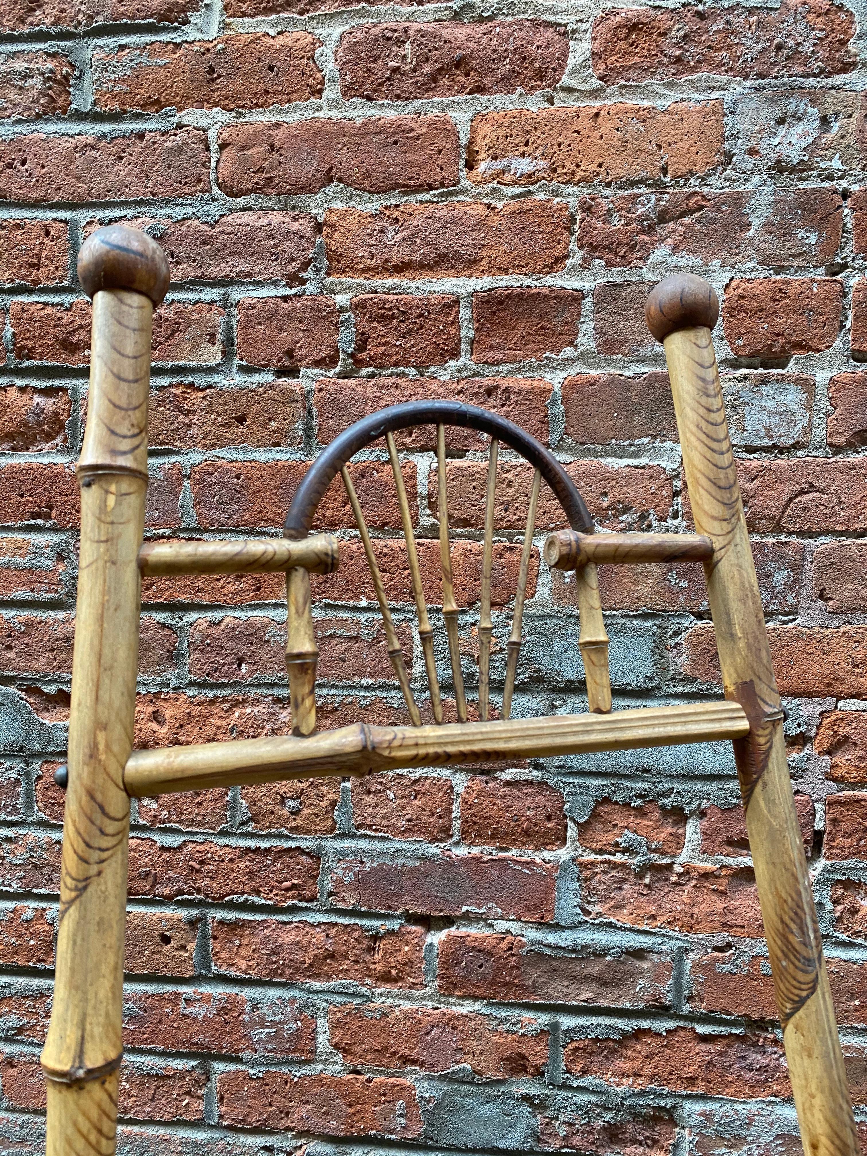 Victorian Bamboo Easel In Good Condition In Garnerville, NY