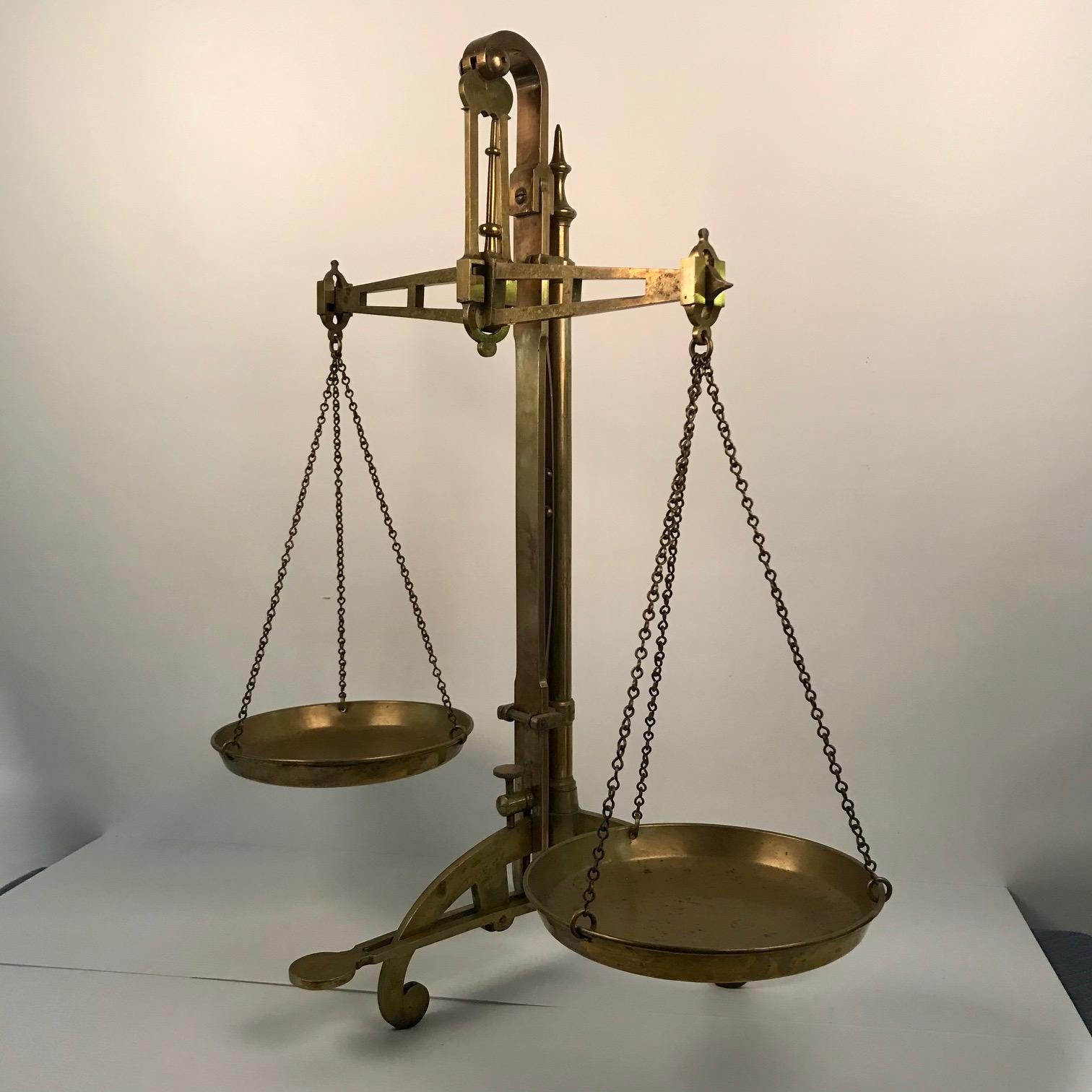 Victorian Bankers Brass Balance Scale by W & T Avery 7