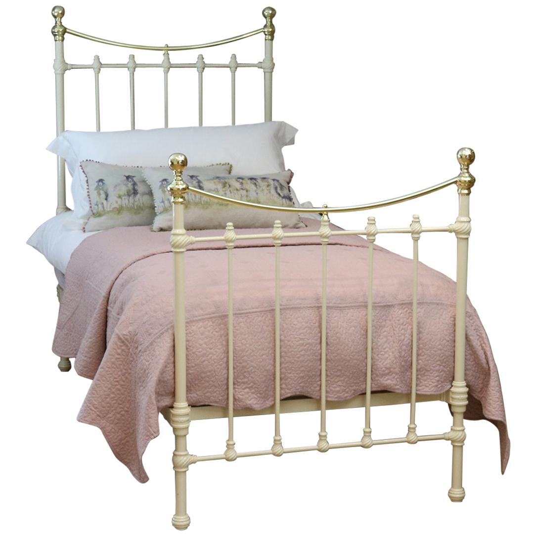 Victorian Bed in Cream