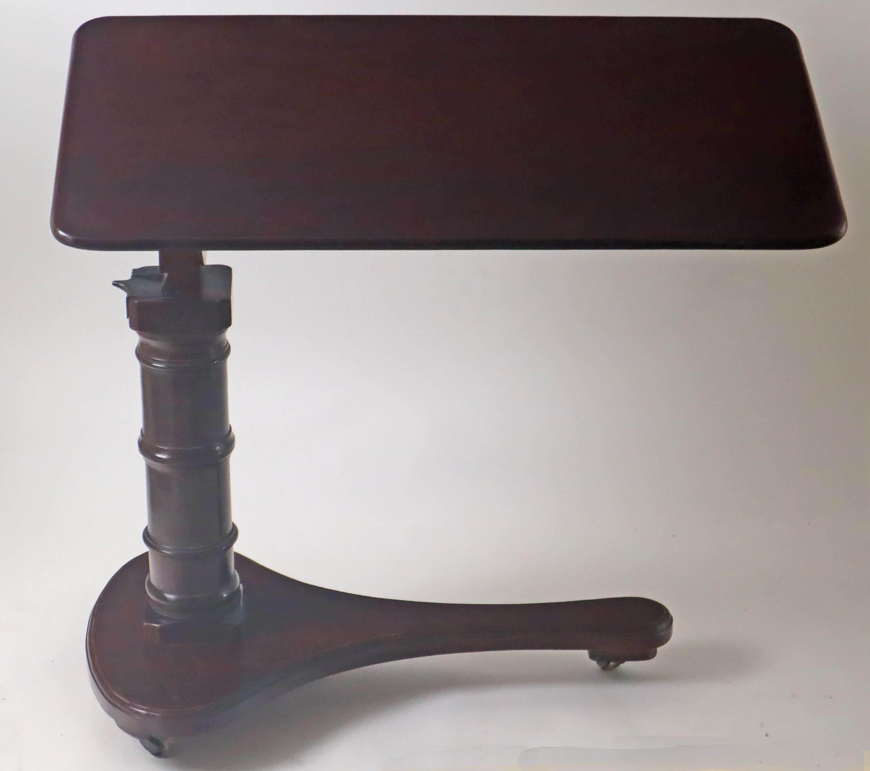 Victorian bedside table height adjustable in dark stained oak and brass For Sale 4