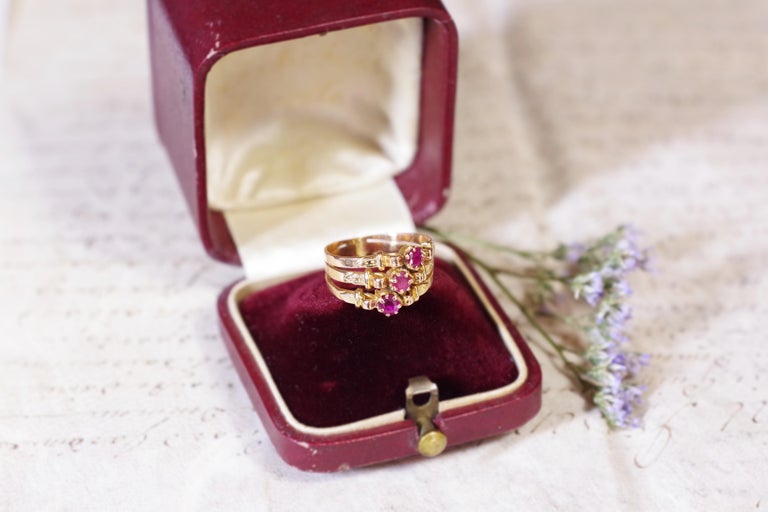 Round Cut Victorian Belt Ruby Ring in Rose Gold 18 Karats Ruby Ring For Sale