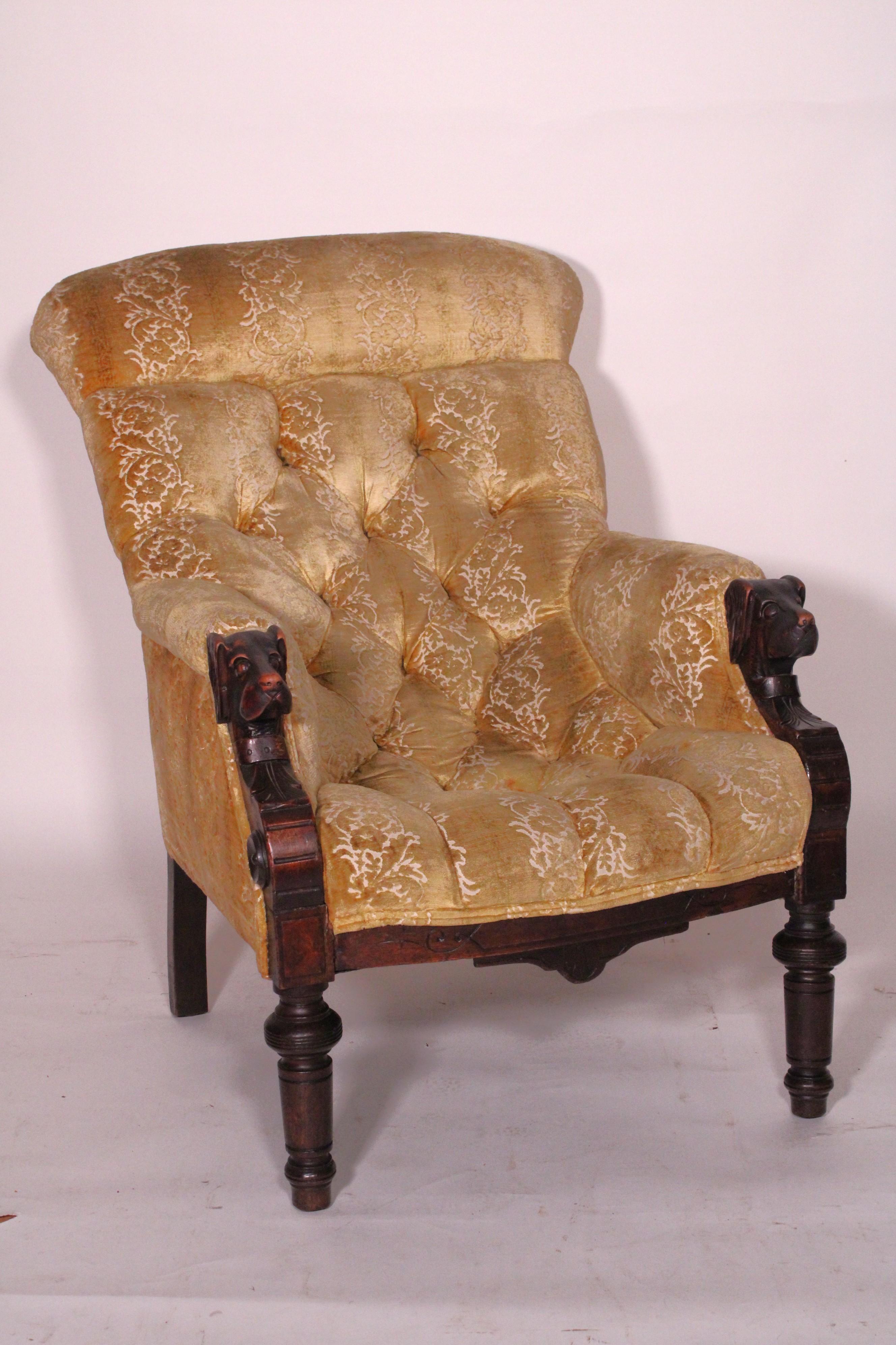 Vittoriano Victorian Bergere with Arms Ending in Carved Hound Heads in vendita