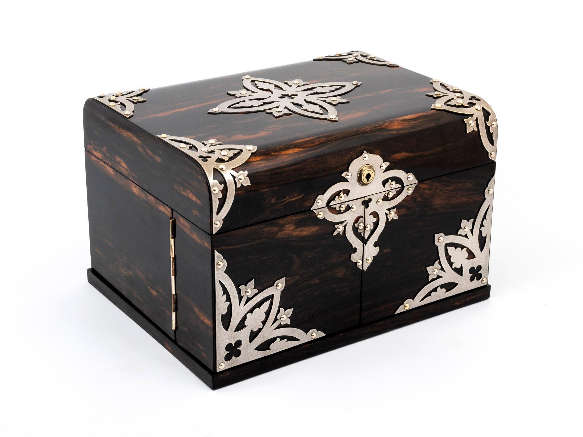 Victorian Betjemann Coromandel & Satinwood Jewellery Box In Good Condition In Northampton, GB