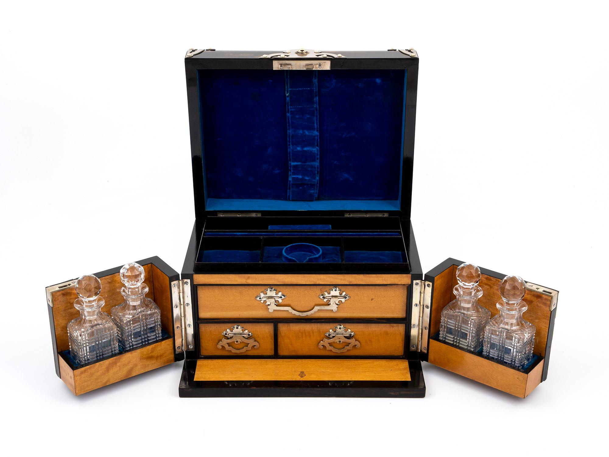 Victorian Betjemann Coromandel & Satinwood Jewellery Box 2