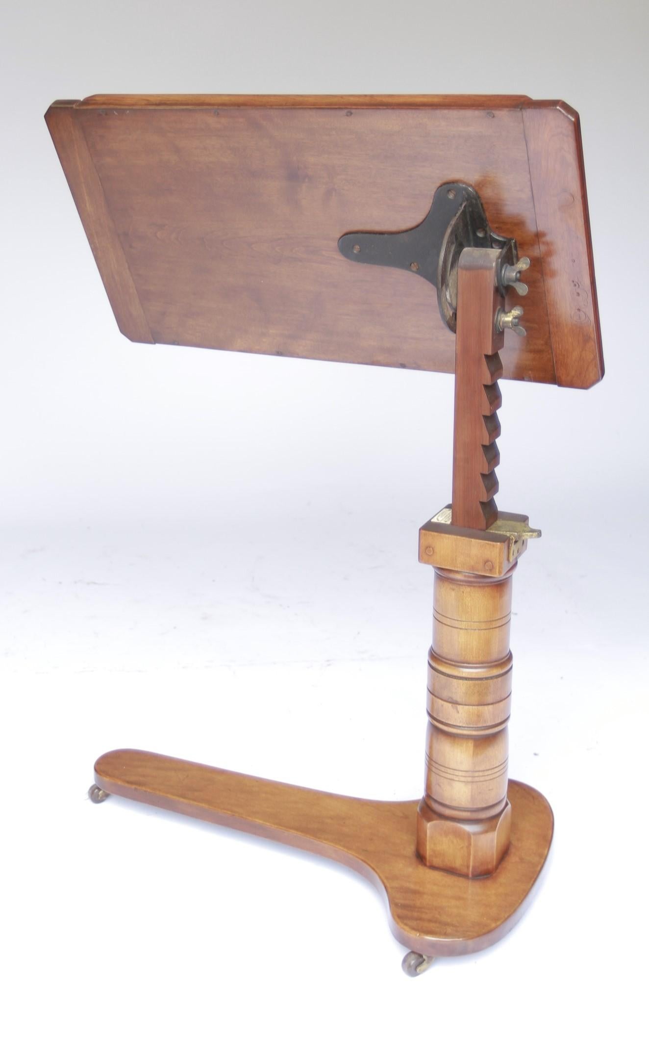 Mesa de Lectura Victoriana de Abedul Patentada Leveson & Sons en Bueno estado para la venta en Dereham, GB