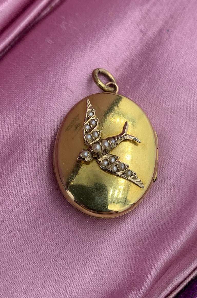 Victorian Bird Swallow Locket Pendant Necklace Pearl 14 Karat Gold In Good Condition For Sale In New York, NY
