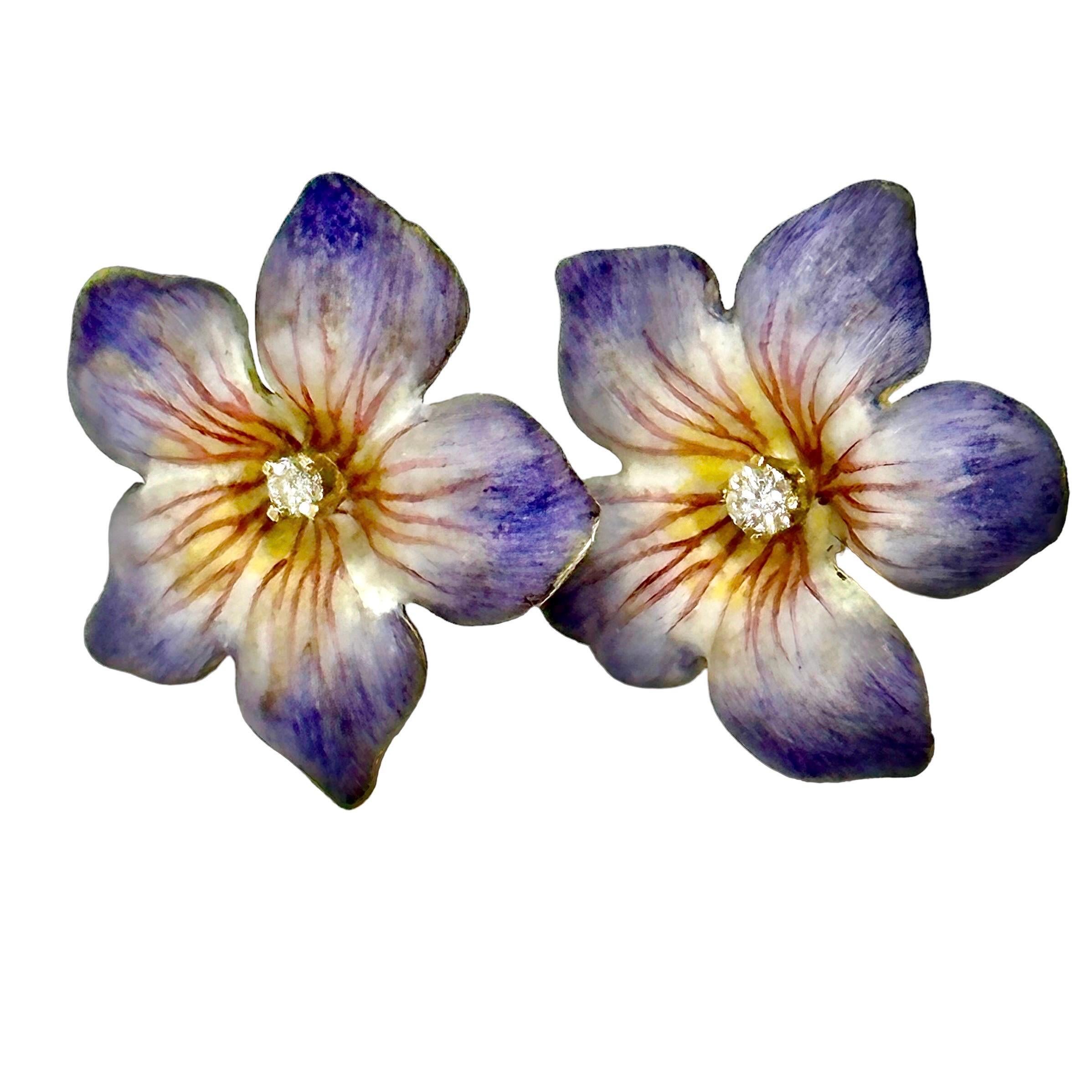 Pendientes Victorianos Bisque Esmalte sobre Oro Flor de Lavanda con Centros de Diamantes Corte redondo