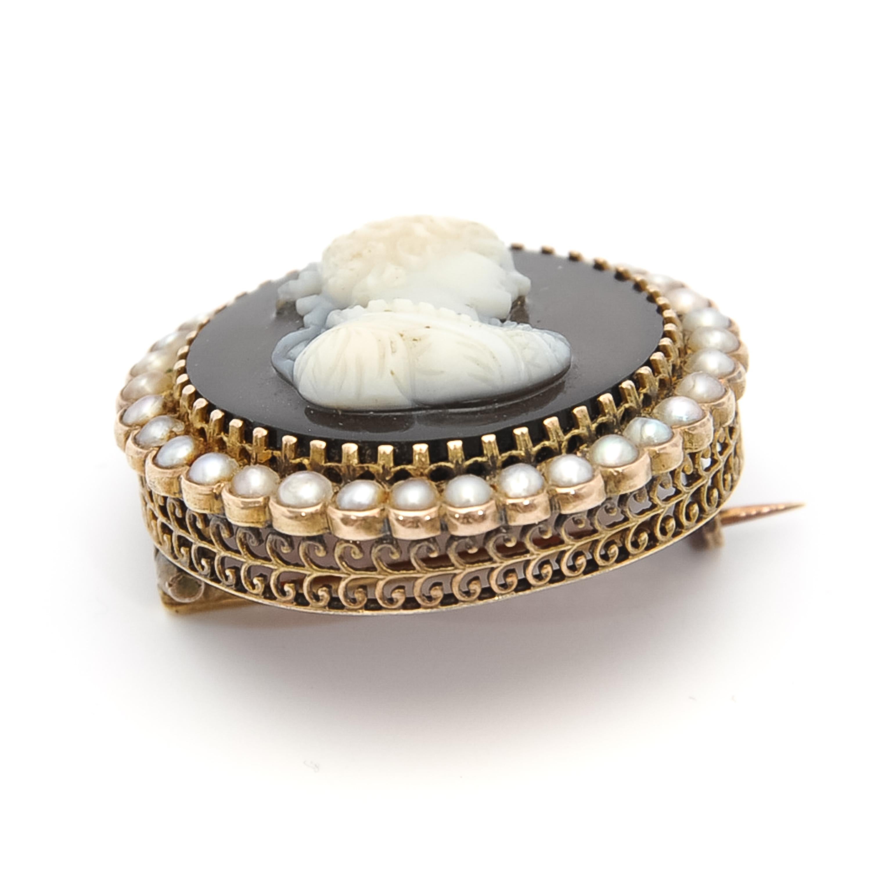cameo brooch with pearls