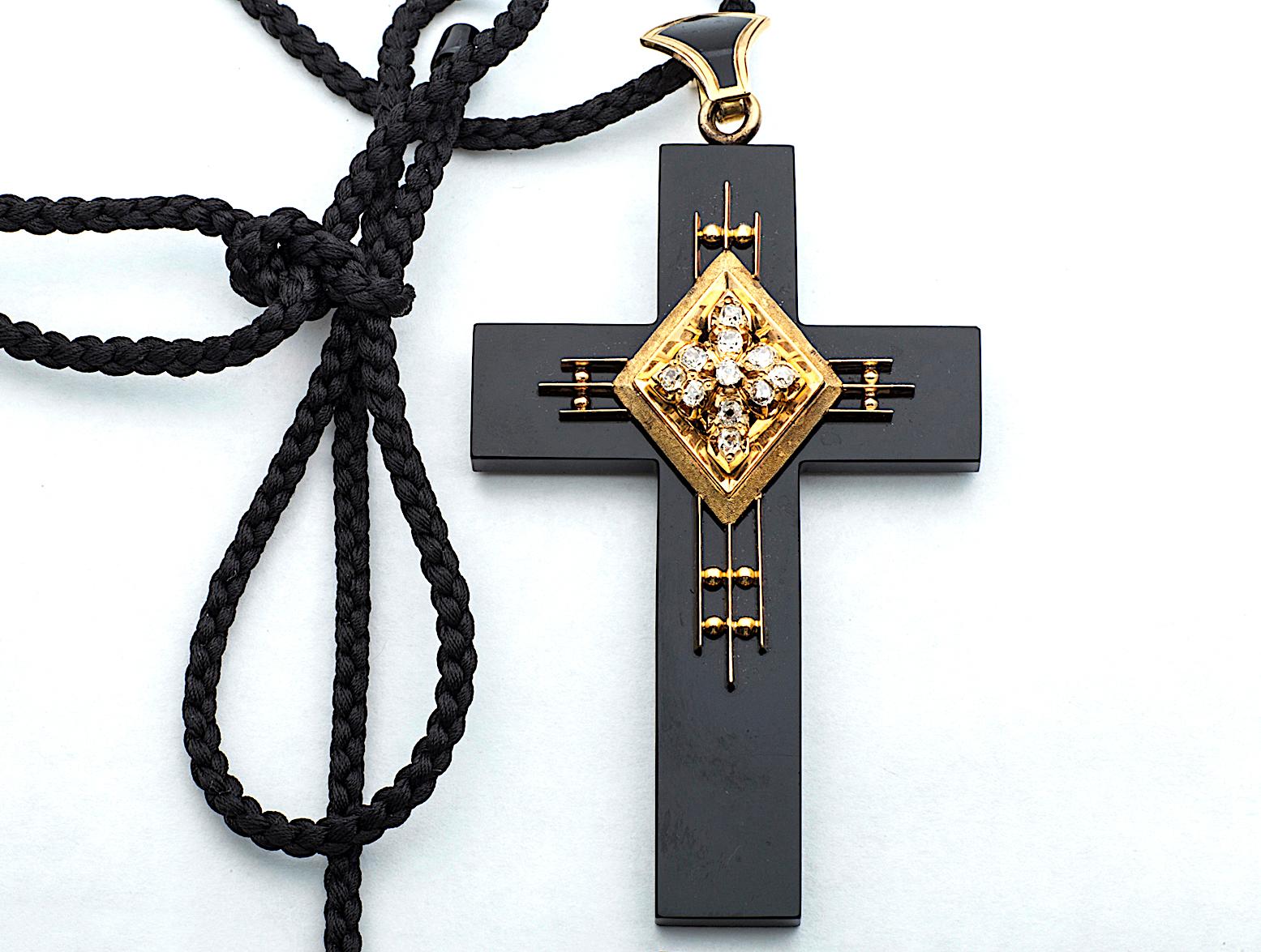 Victorian Black Onyx Diamond Gold Cross  In Excellent Condition In Greenwich, CT