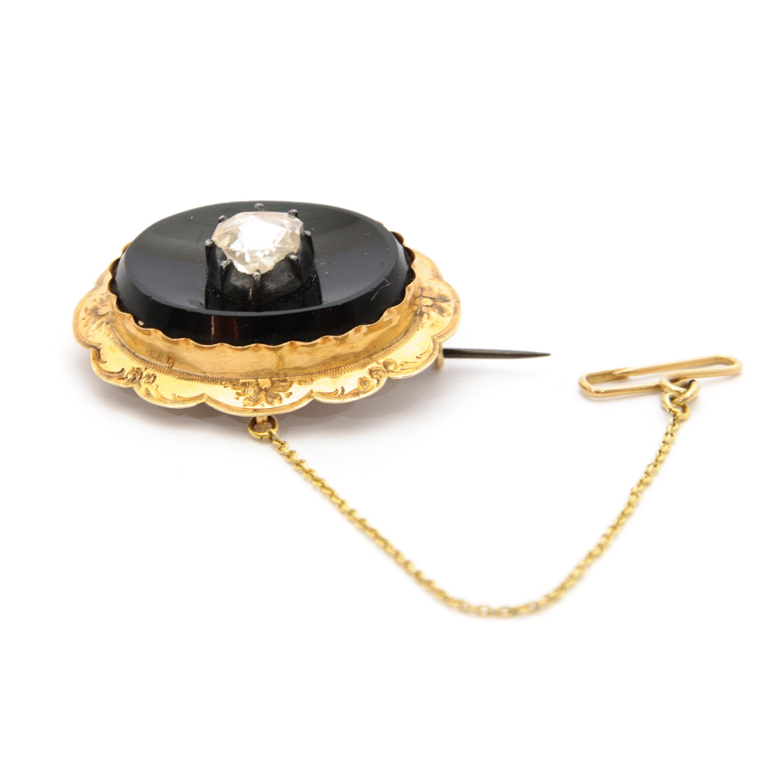Victorian 14 Karat Yellow Gold Diamond Onyx Pin Brooch In Good Condition In Rotterdam, NL