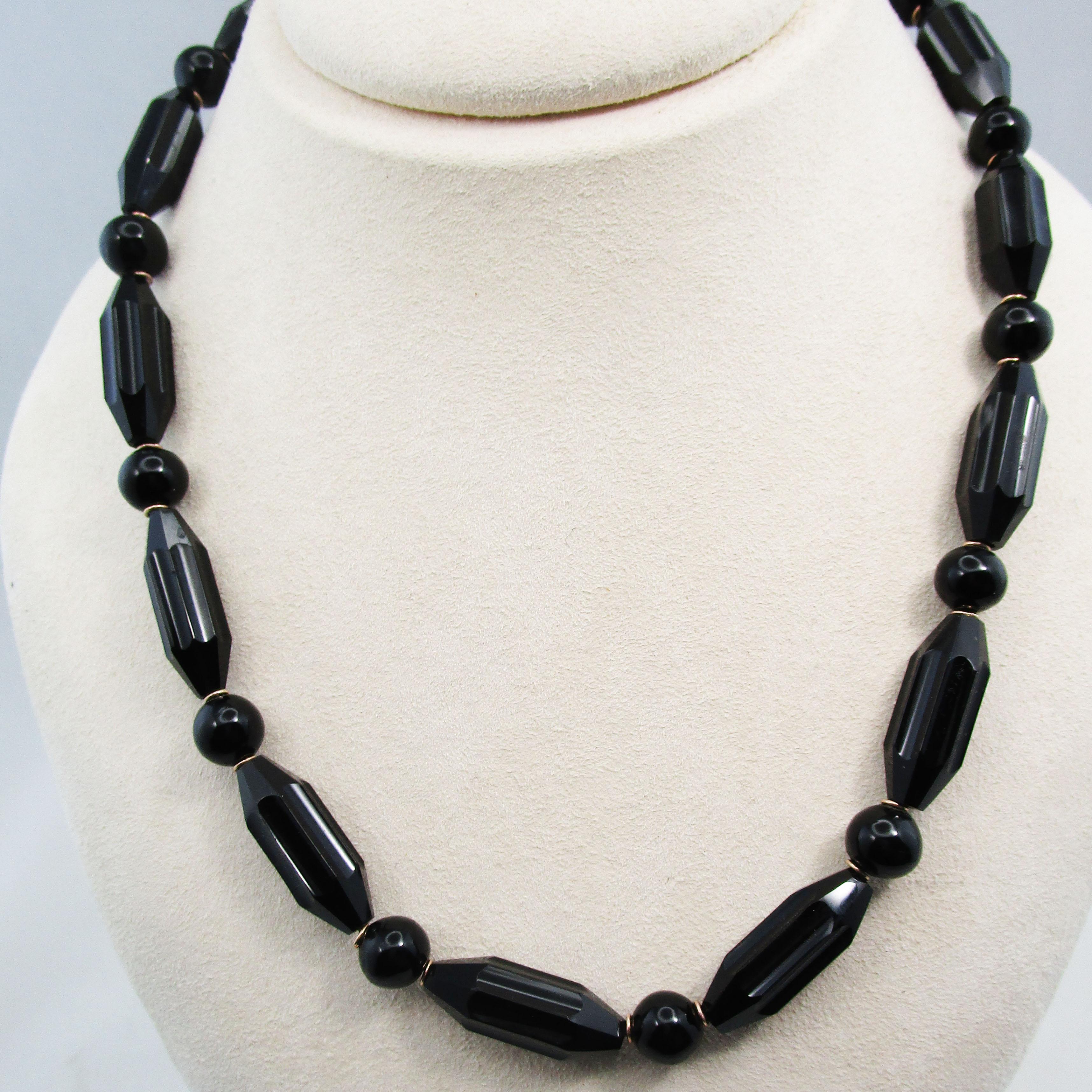 Perlenkette im viktorianischen Stil, schwarzer Onyx, Roségold im Zustand „Hervorragend“ im Angebot in Lexington, KY