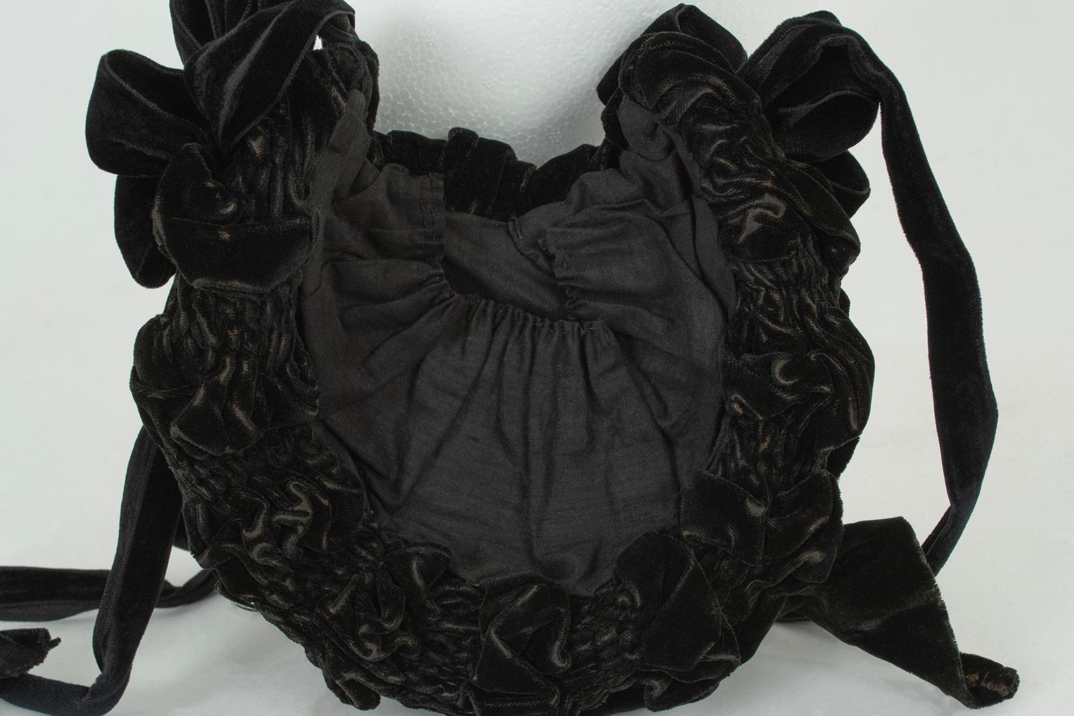 Victorian Black Velvet and Silk Rose Mourning Bonnet w Velvet Ties - O/S, 1880s For Sale 3