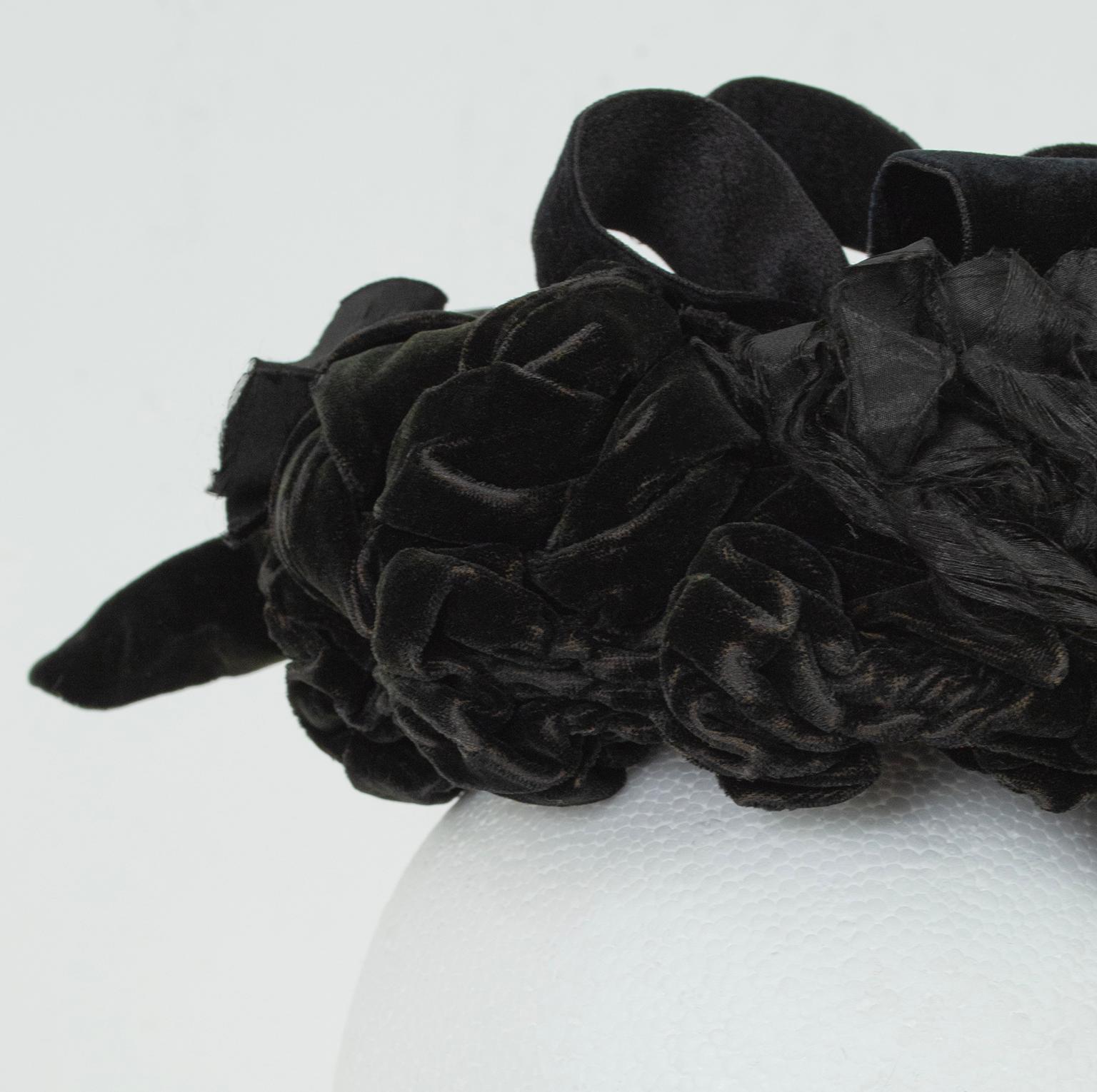 Victorian Black Velvet and Silk Rose Mourning Bonnet w Velvet Ties - O/S, 1880s For Sale 1