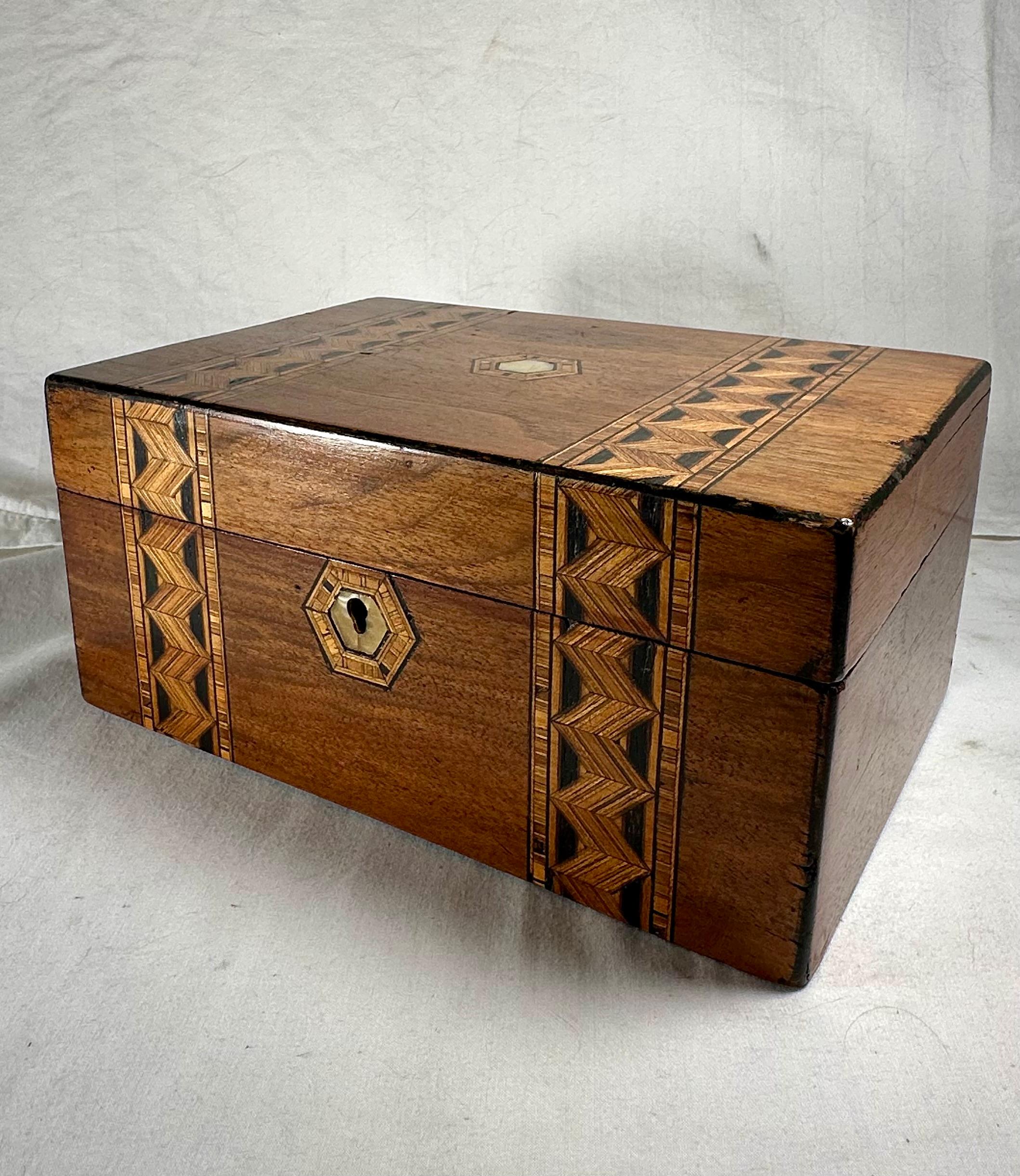 Caja de té victoriana de nogal negro Tunbridge Ware, circa 1880. Inglés en venta