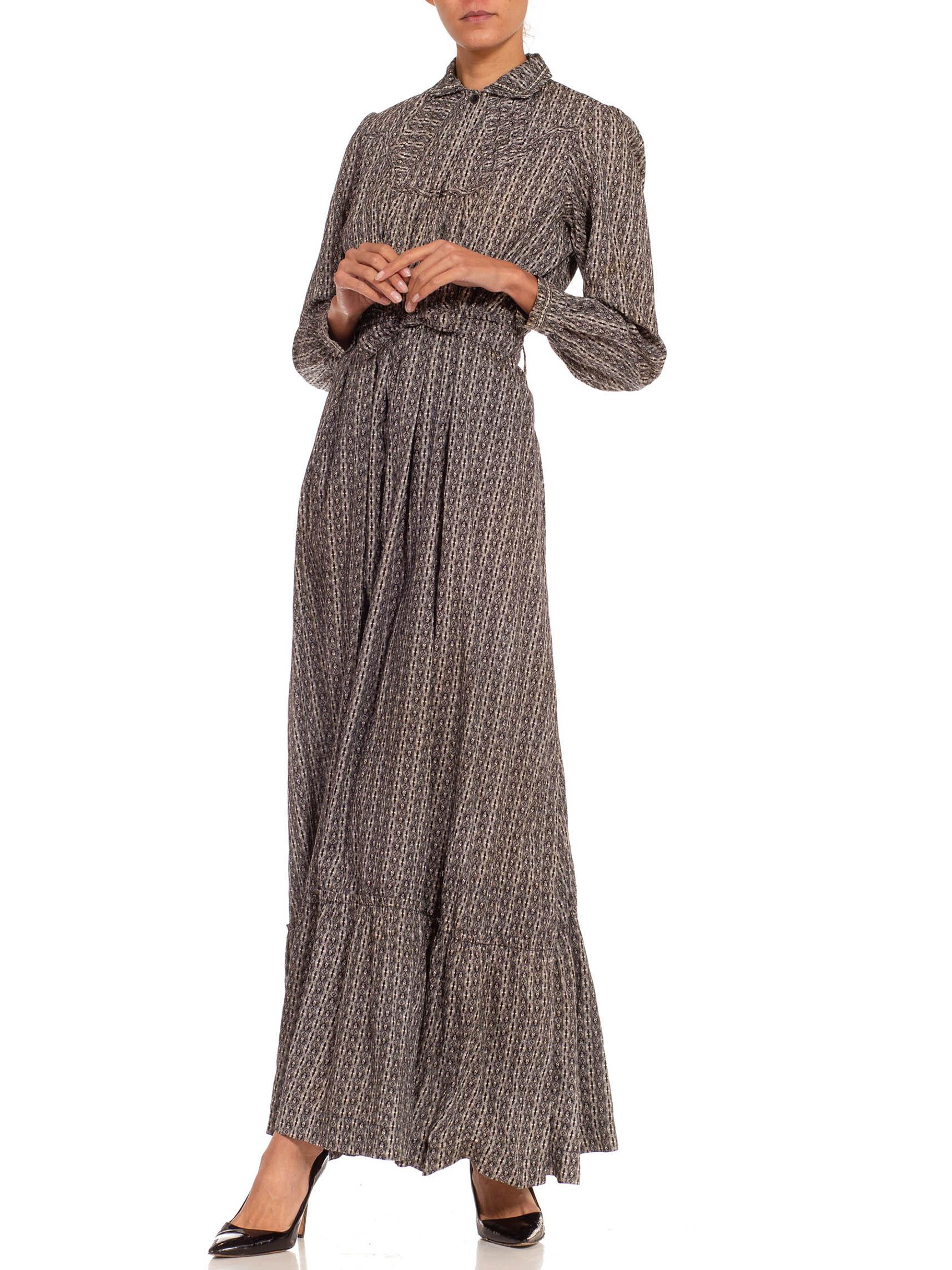Gray Victorian Black & White Organic Cotton Calico Print 1880'S Dress With Original  For Sale