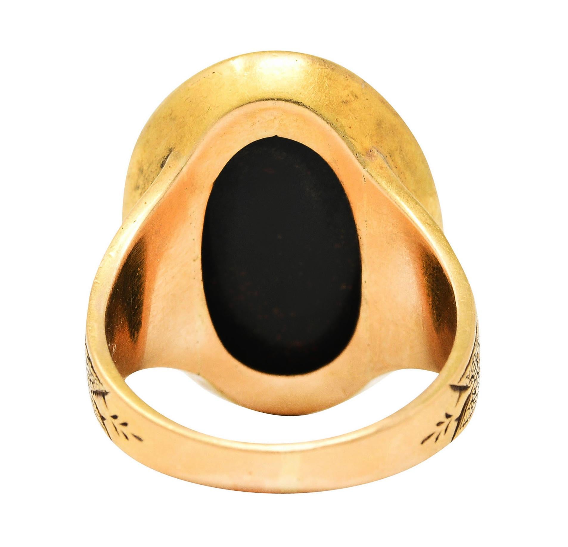 Victorian Bloodstone 18 Karat Gold Intaglio Monogram Signet Unisex Ring In Excellent Condition In Philadelphia, PA