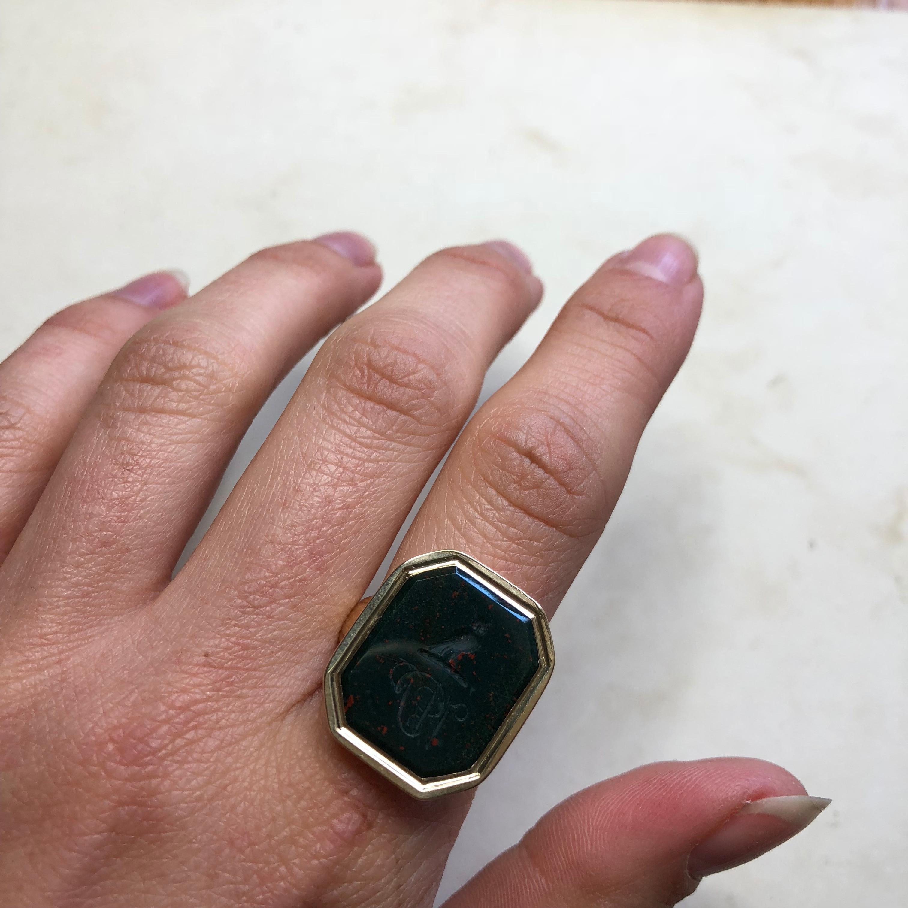 Victorian Bloodstone and 9 Carat Gold Owl Signet Ring 4