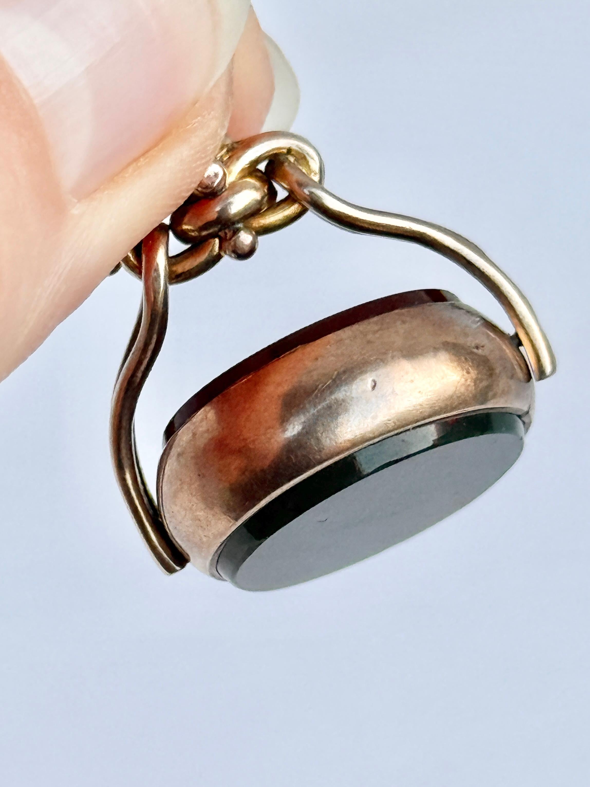 Victorian Bloodstone and Carnelian 9 Carat Gold Spinning Fob en Bueno estado para la venta en Chipping Campden, GB