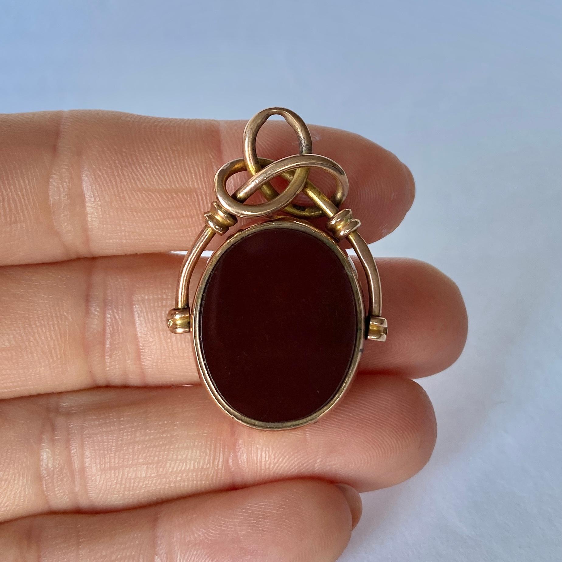Victorian Bloodstone and Carnelian 9 Carat Swivel Fob In Good Condition In Chipping Campden, GB