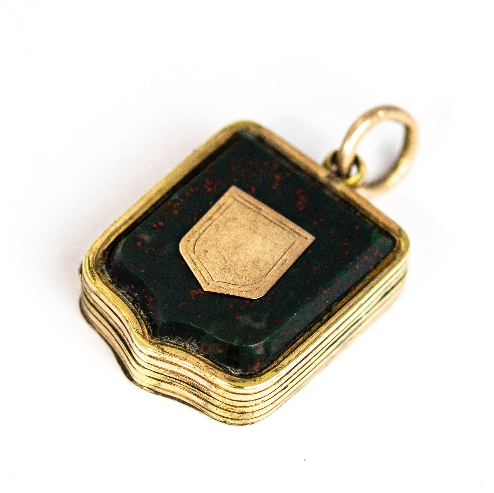 Victorian Bloodstone and Gold Shield Locket In Fair Condition In Chipping Campden, GB