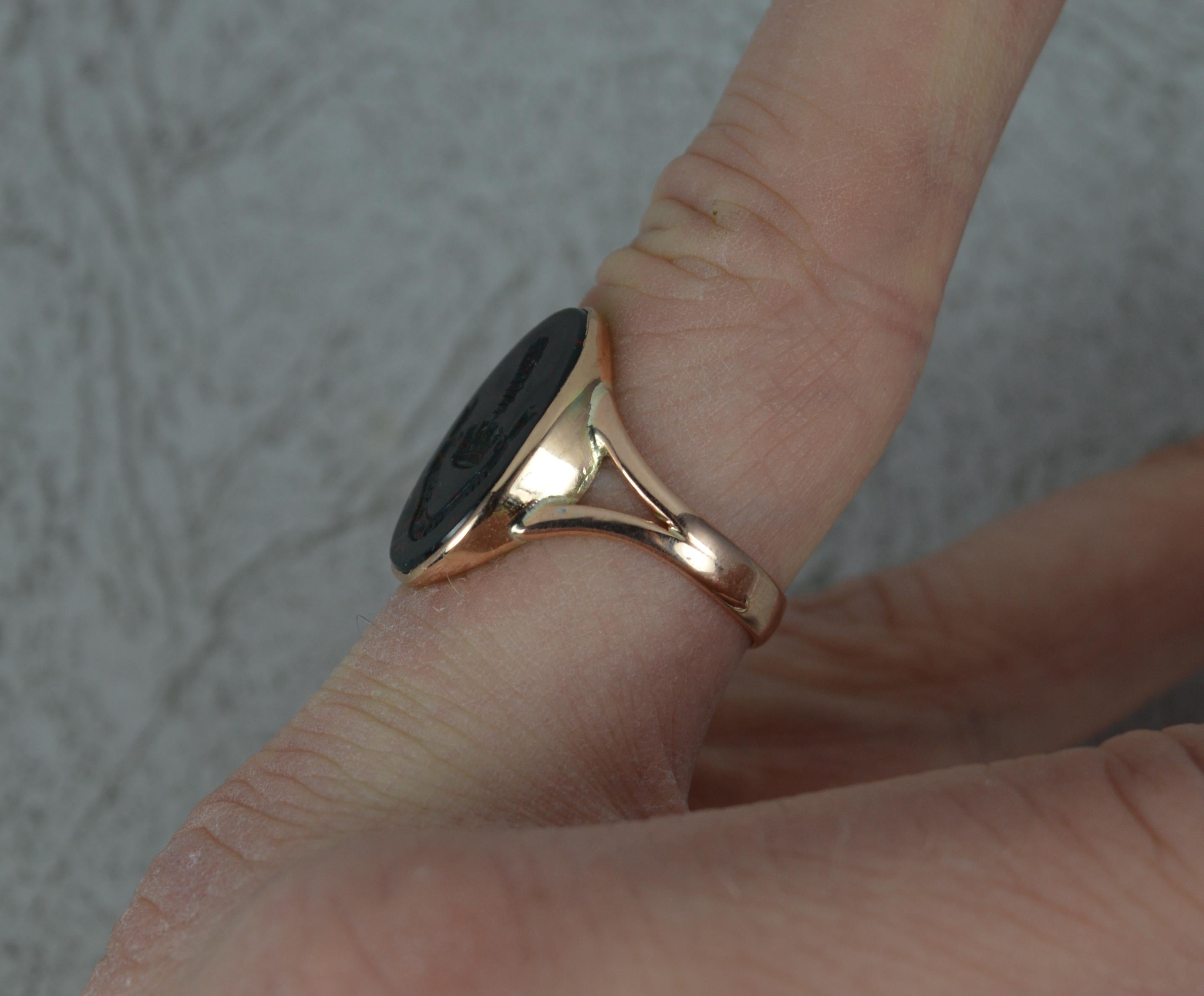 Victorian Bloodstone by Faith Not Arms 9ct Rose Gold Intaglio Signet Ring In Excellent Condition In St Helens, GB