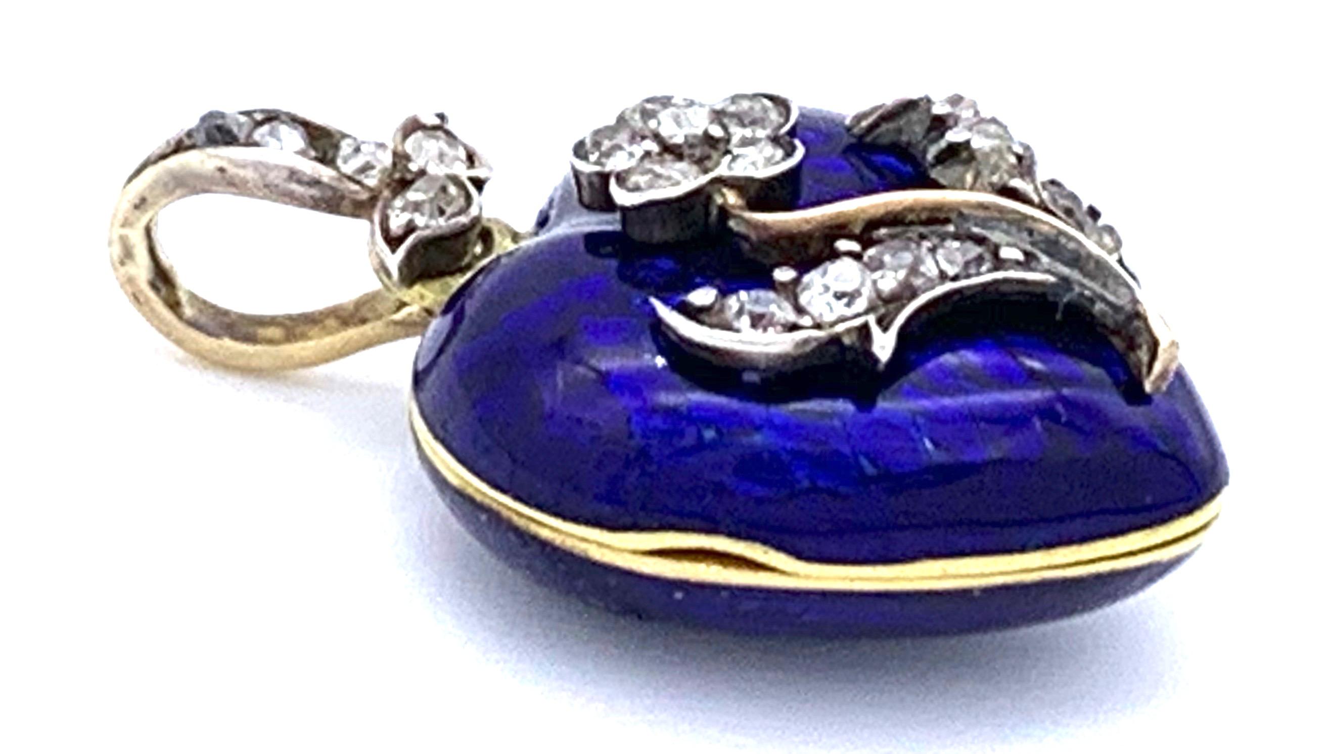 Antique 1845 Victorian Blue Enamel Heart Diamond Locket Pendant Necklace 18Kt In Excellent Condition In Munich, Bavaria