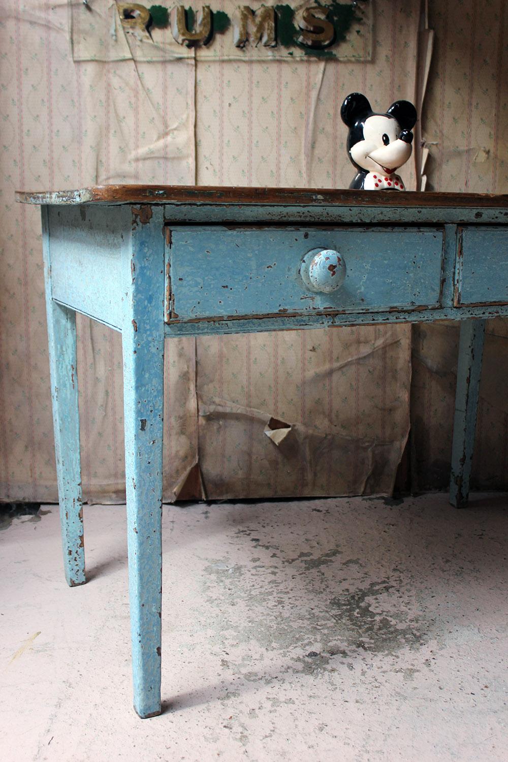Victorian Blue Painted Pine Side Table, circa 1880 2