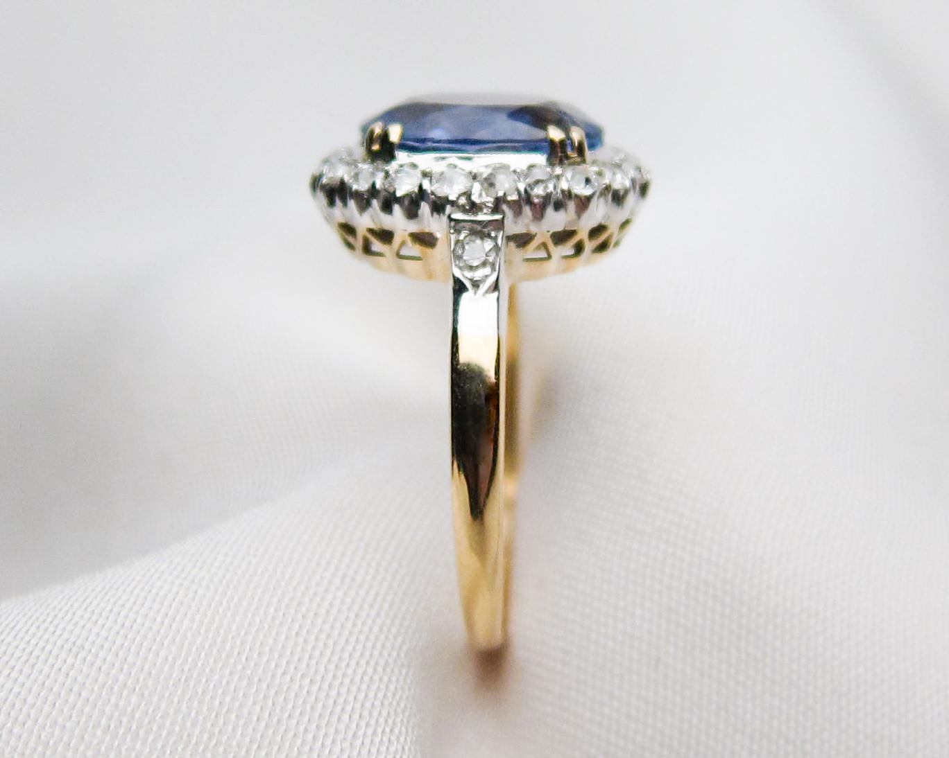 Women's Victorian Blue Sapphire and Diamond Halo 18 Karat Gold Ring For Sale