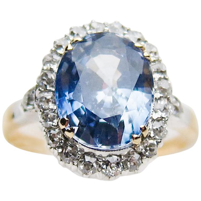 Victorian Blue Sapphire and Diamond Halo 18 Karat Gold Ring For Sale