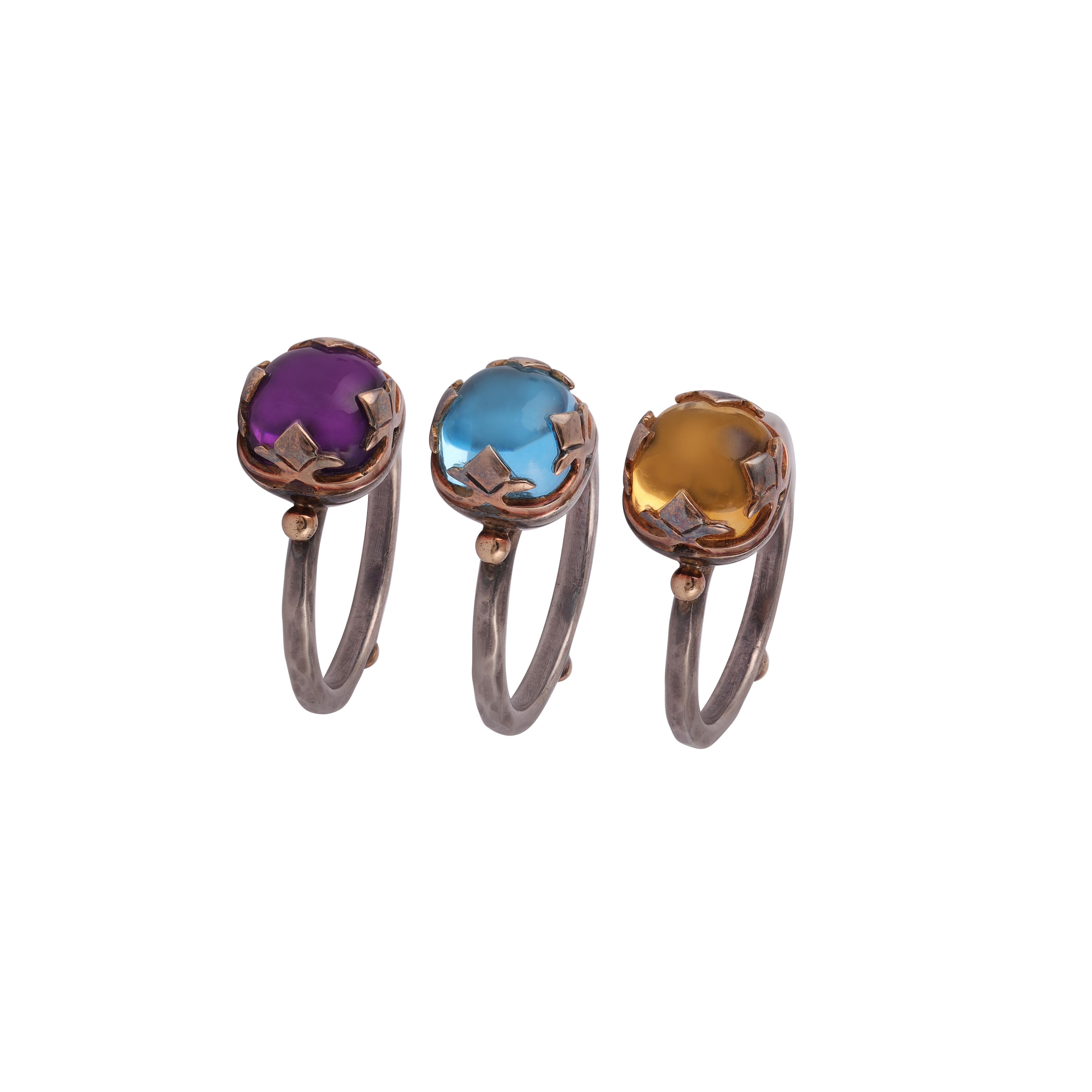 Victorian Blue Topaz, Citrine, Amethyst 3 Stone Ring In New Condition For Sale In Jaipur, Rajasthan