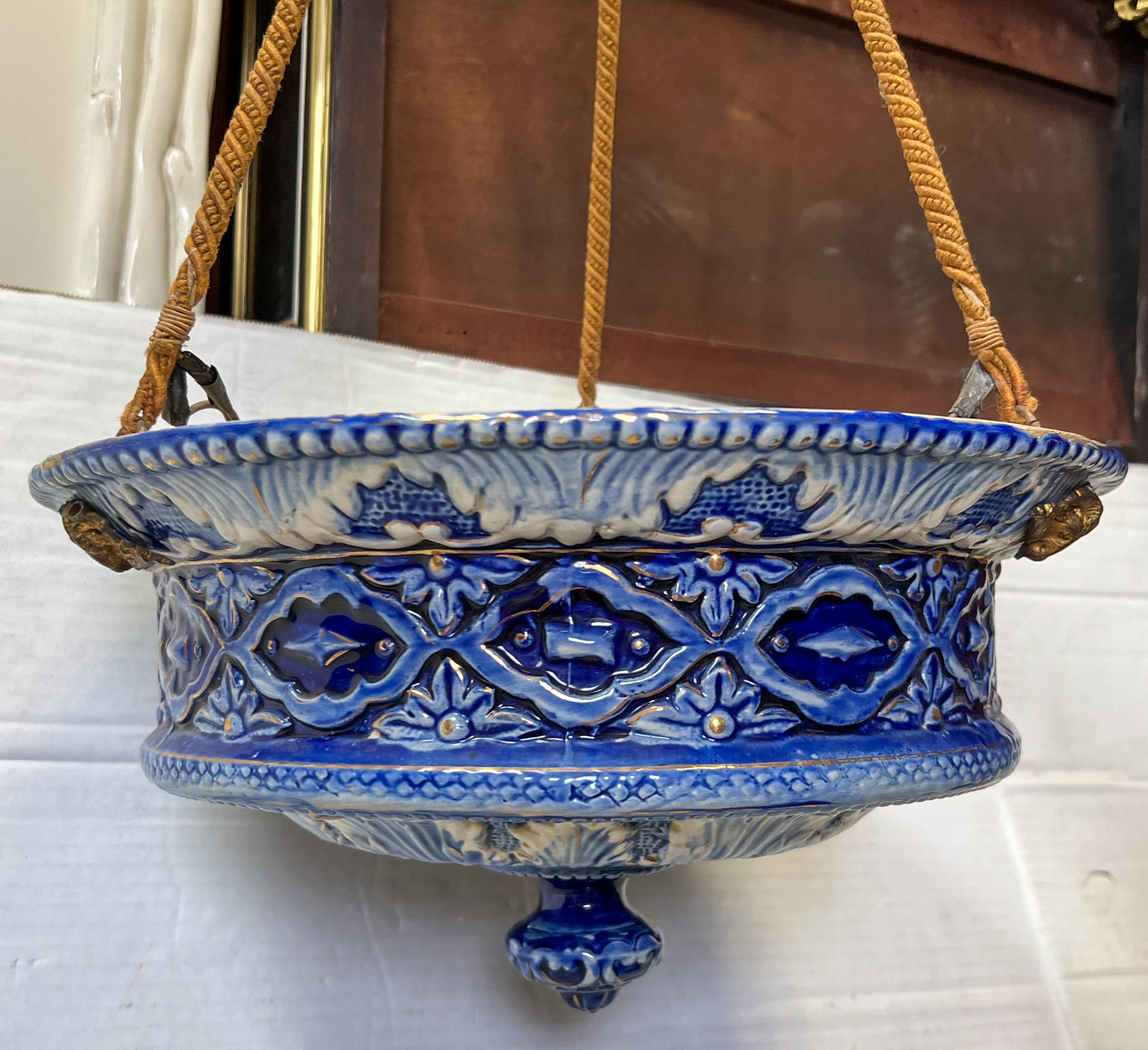 Victorian Blue & White Faience Majolica Glazed Pottery Light / Chandelier  In Good Condition For Sale In Kennesaw, GA
