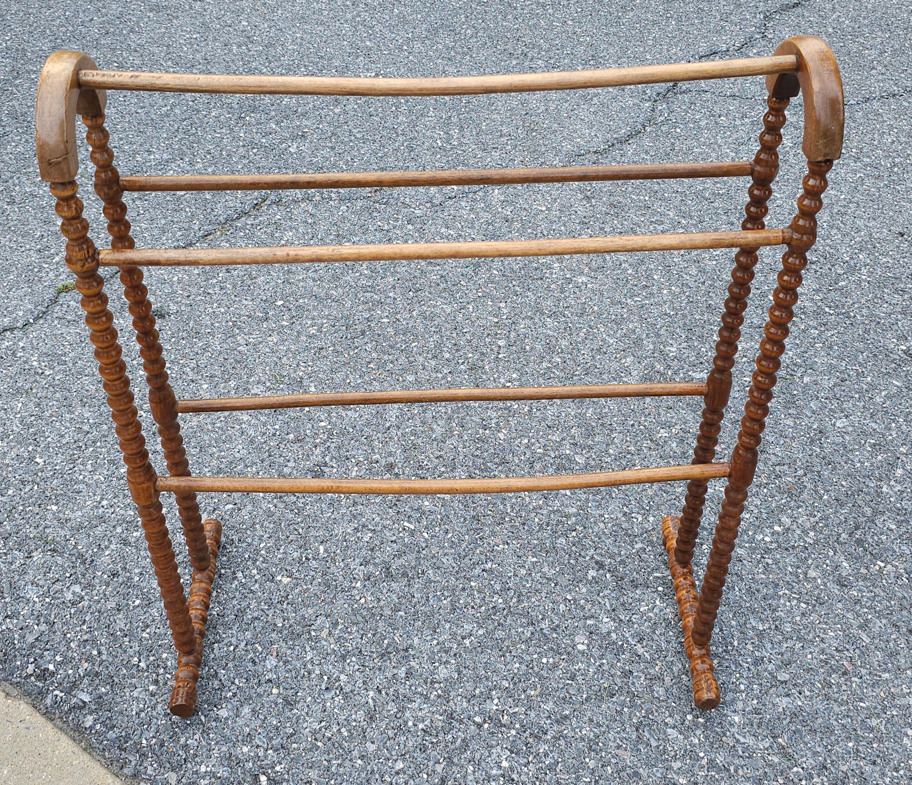 Victorian Bobbin Frame Mahogany Quilt Rack In Good Condition In Germantown, MD