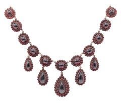VICTORIAN Bohemian 1880 Gilt Festoon Necklace With 112.90 Ctw In Natural Garnets