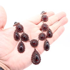 VICTORIAN Bohemian 1880 Gilt Festoon Necklace With 112.90 Ctw Of Natural Garnets