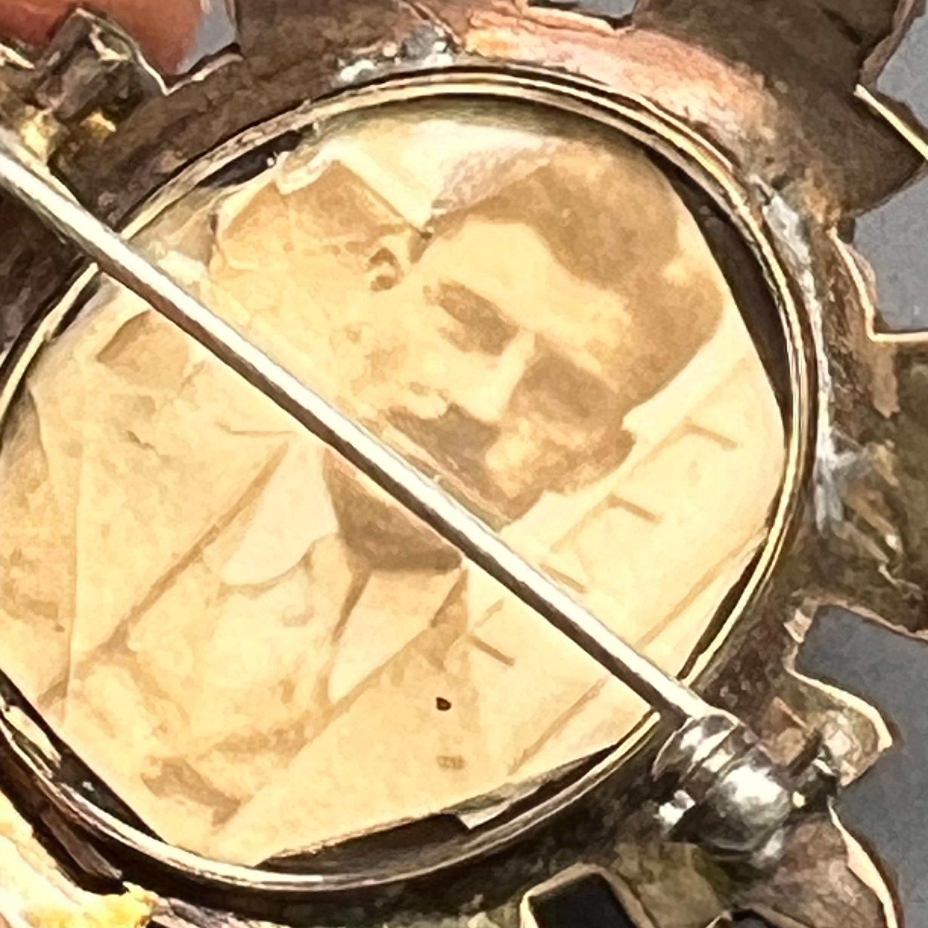Ciondolo a forma di stella di granato vittoriano Bohemien Collana Spilla in vendita 4