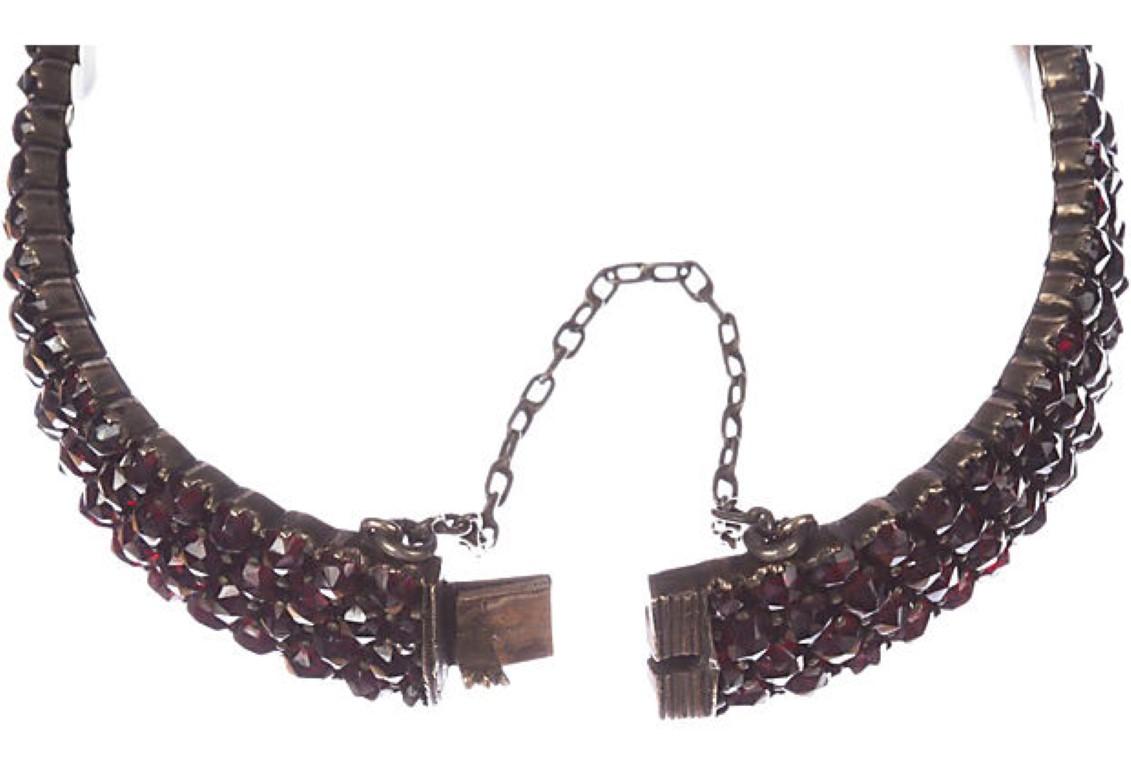 Women's Victorian Bohemian Rose Cut Red Garnet Hinge Bracelet For Sale