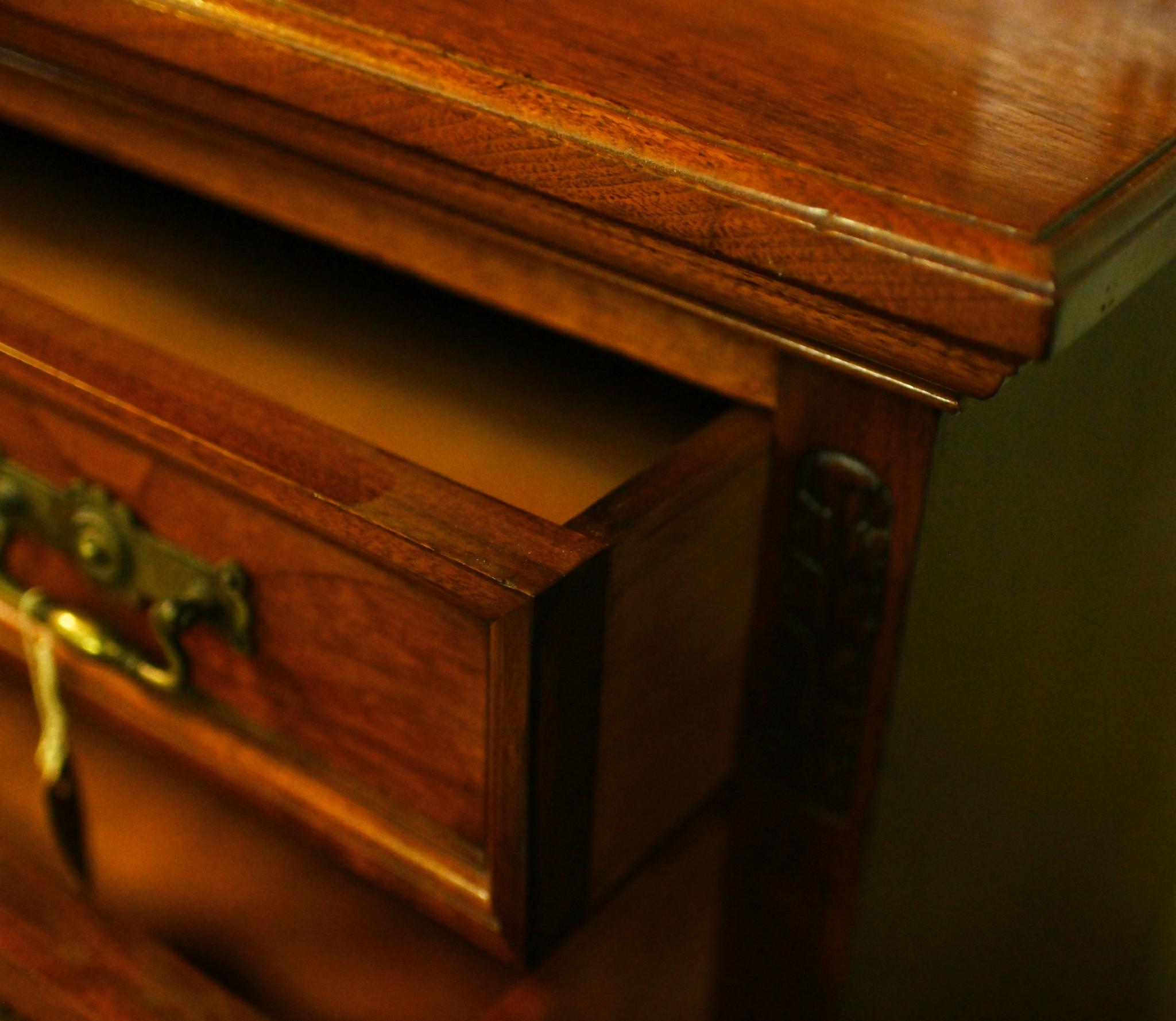 Libreria vittoriana in mogano Cabinet Biblioteca Hobbs & Co. in vendita 4