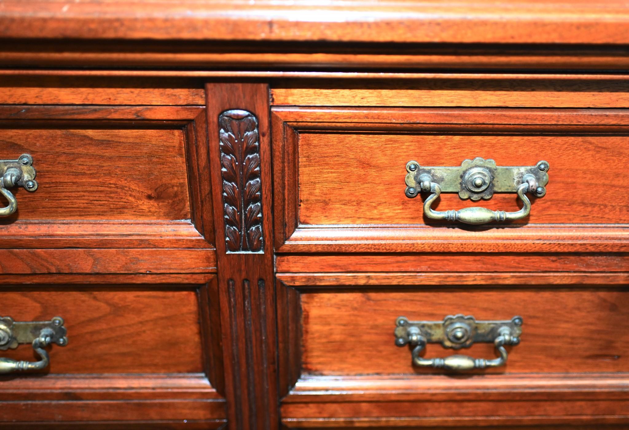 Libreria vittoriana in mogano Cabinet Biblioteca Hobbs & Co. in vendita 8