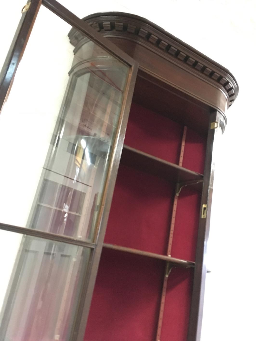 Victorian Bow Fronted Mahogany Shop Display Cabinet 5