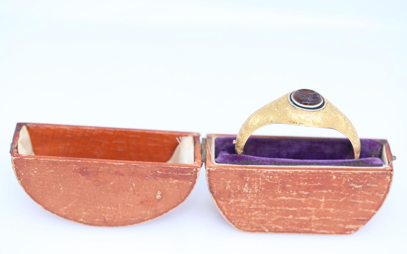 Fine Victorian Gold Bracelet with Signet Intaglio in its original box. The Gold is delicately carved to create a marvellous finish, it shows the craft lever of the jeweller is just outstanding. The inside of the bracelet is finely polished. The
