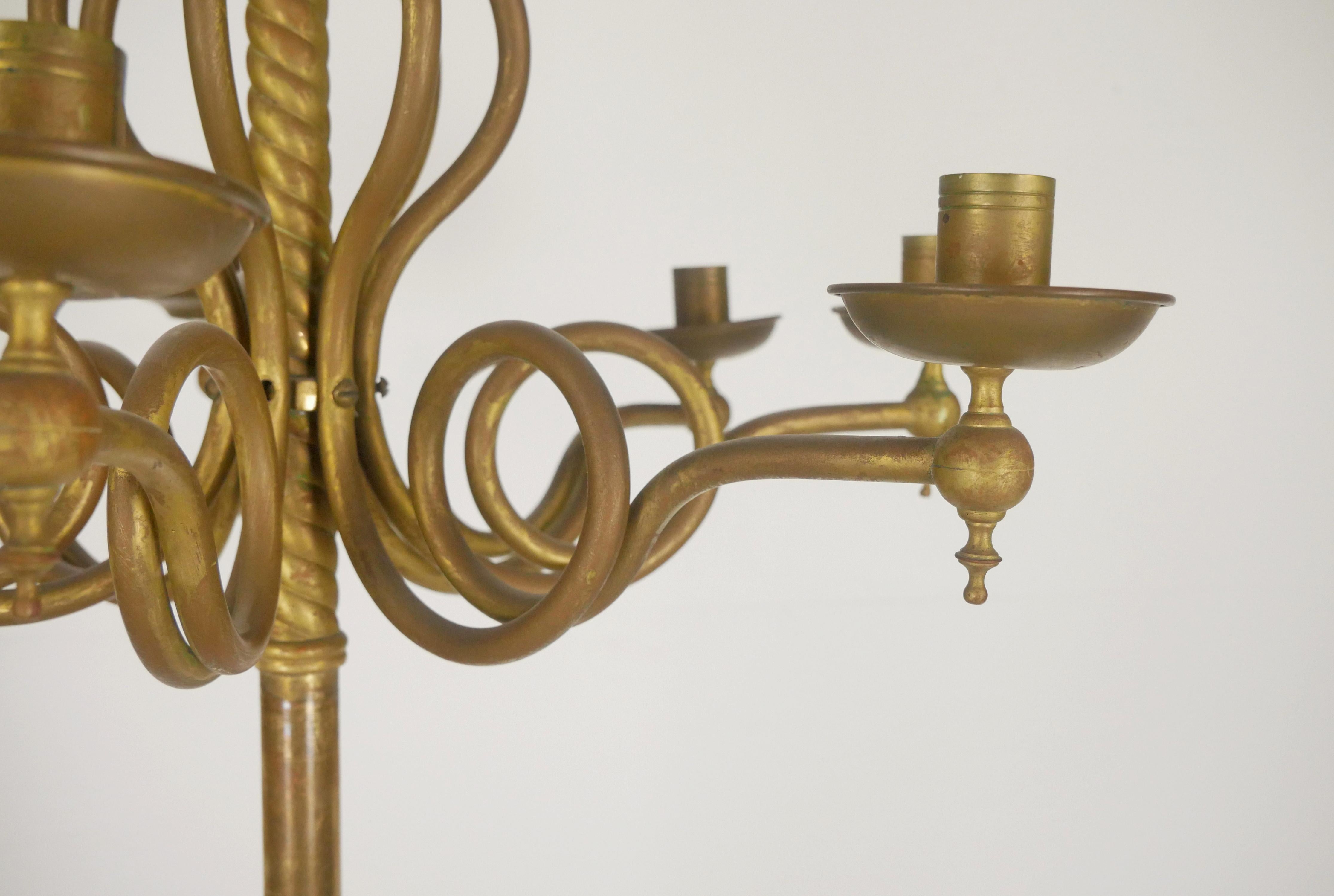 Candelabro da terra a 7 bracci in ottone vittoriano in vendita 6