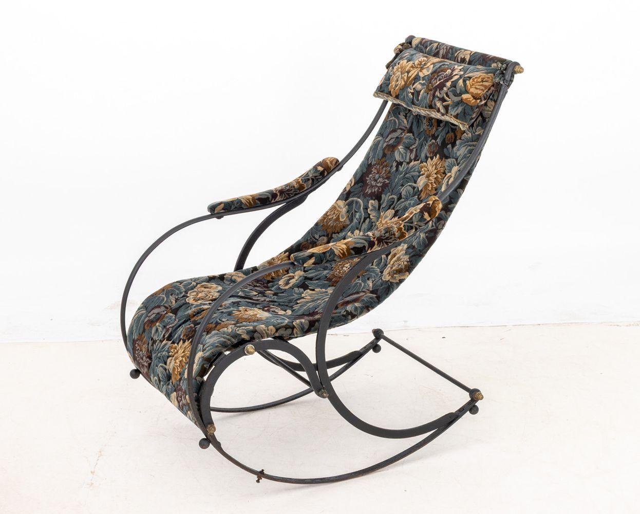 Victorien Chaise à bascule victorienne en laiton et en fonte en vente