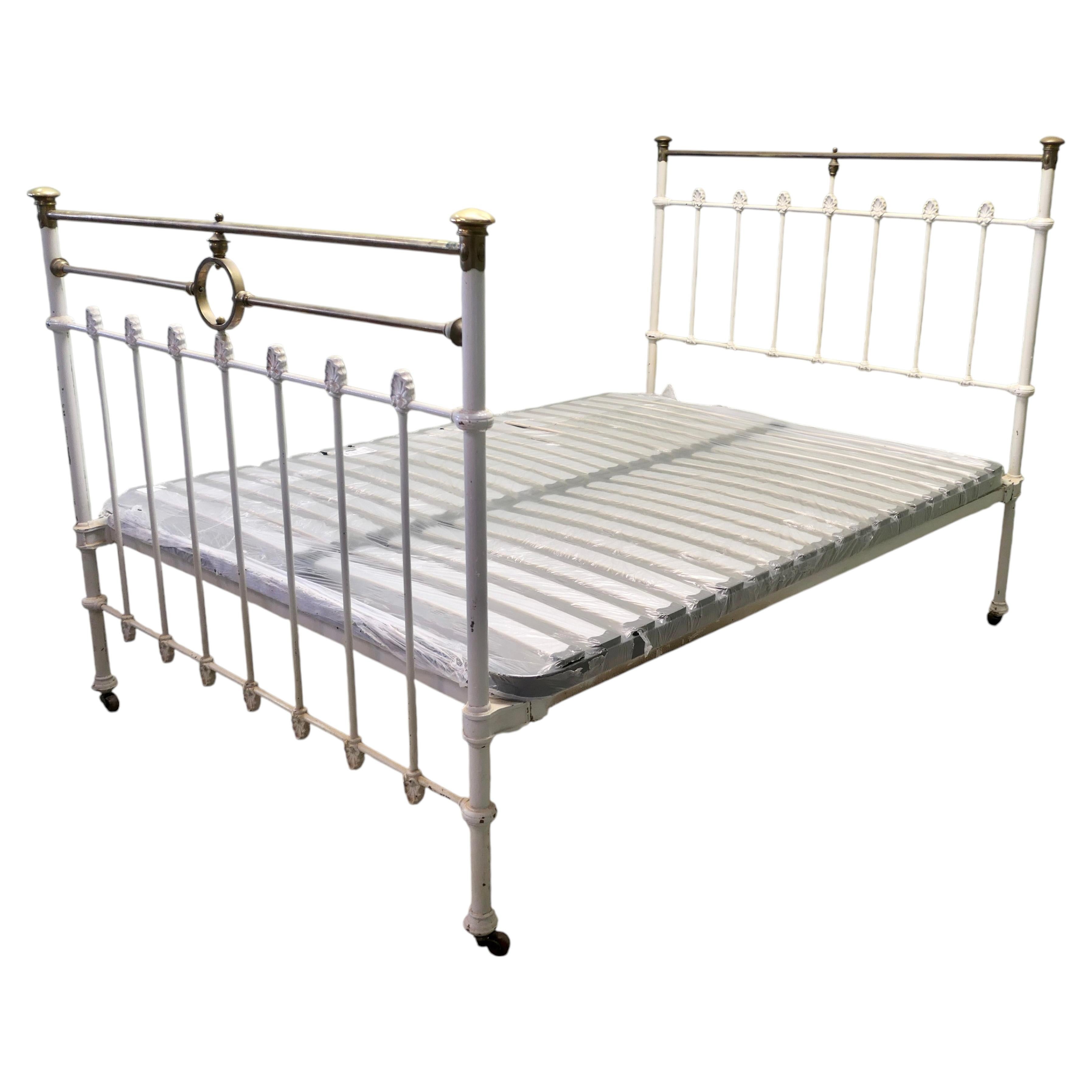 What era are iron beds from?