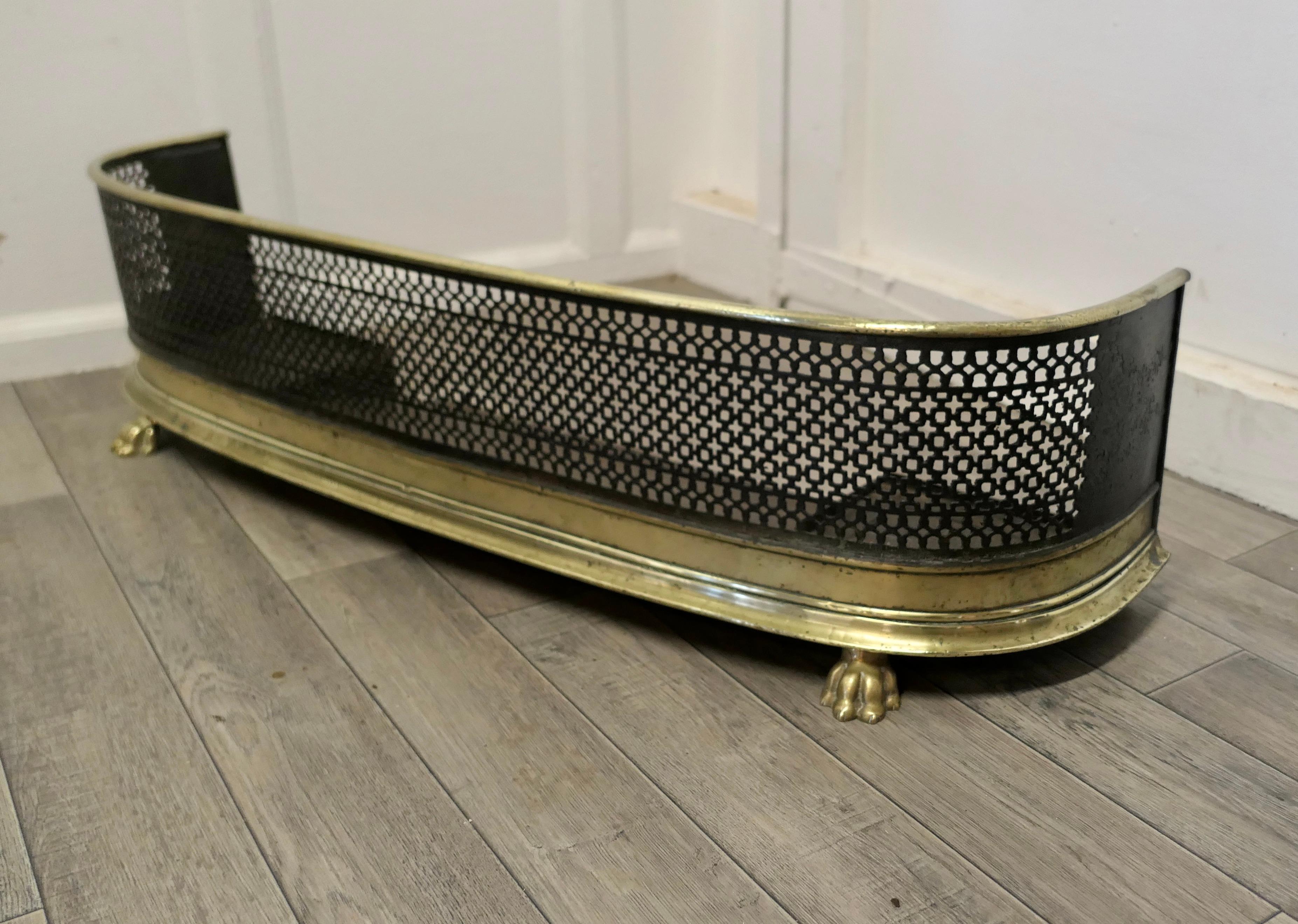 Late 19th Century Victorian Brass and Iron Fireside Fender For Sale