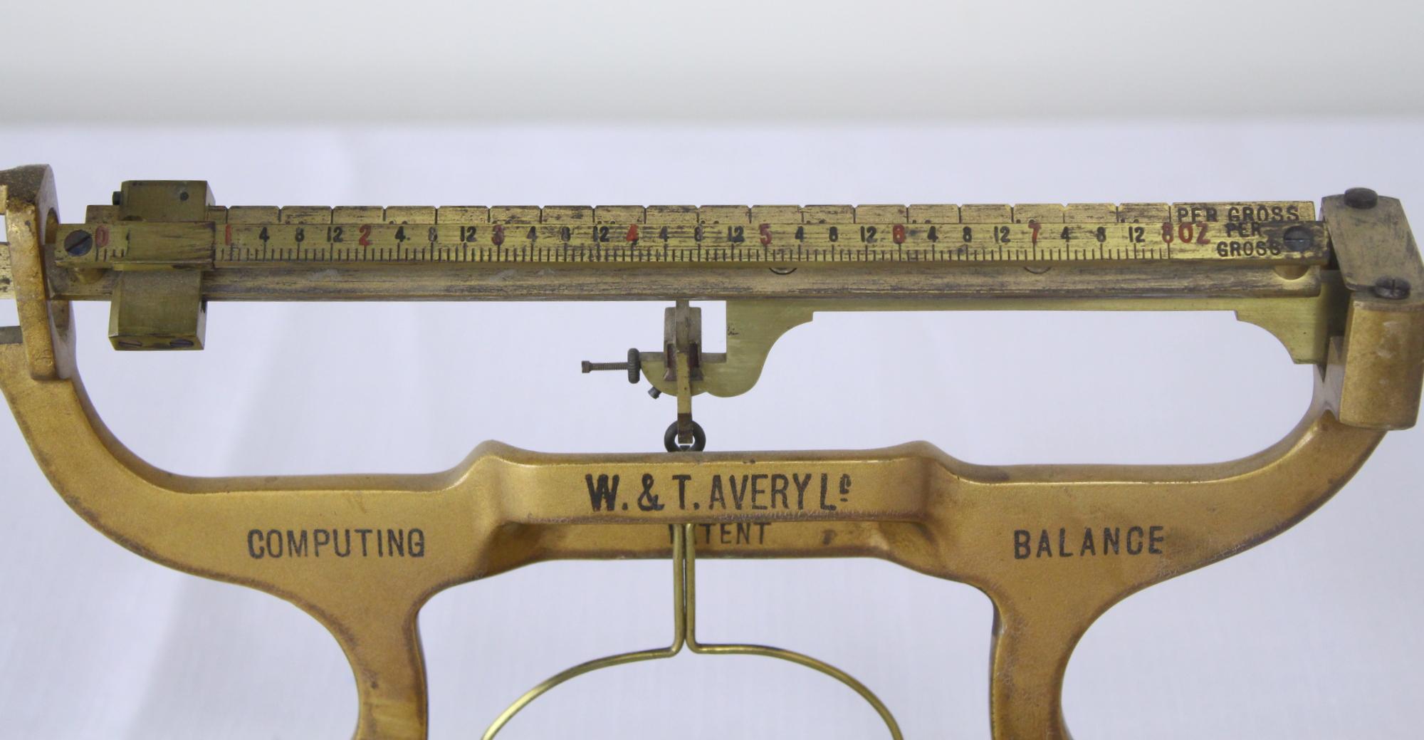 Victorian Brass Avery Scale In Good Condition In Port Chester, NY