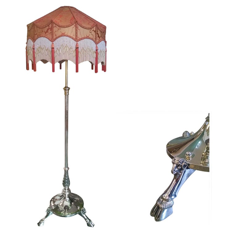 Victorian Brass Extending Standard Oil Lamp For Sale at 1stDibs