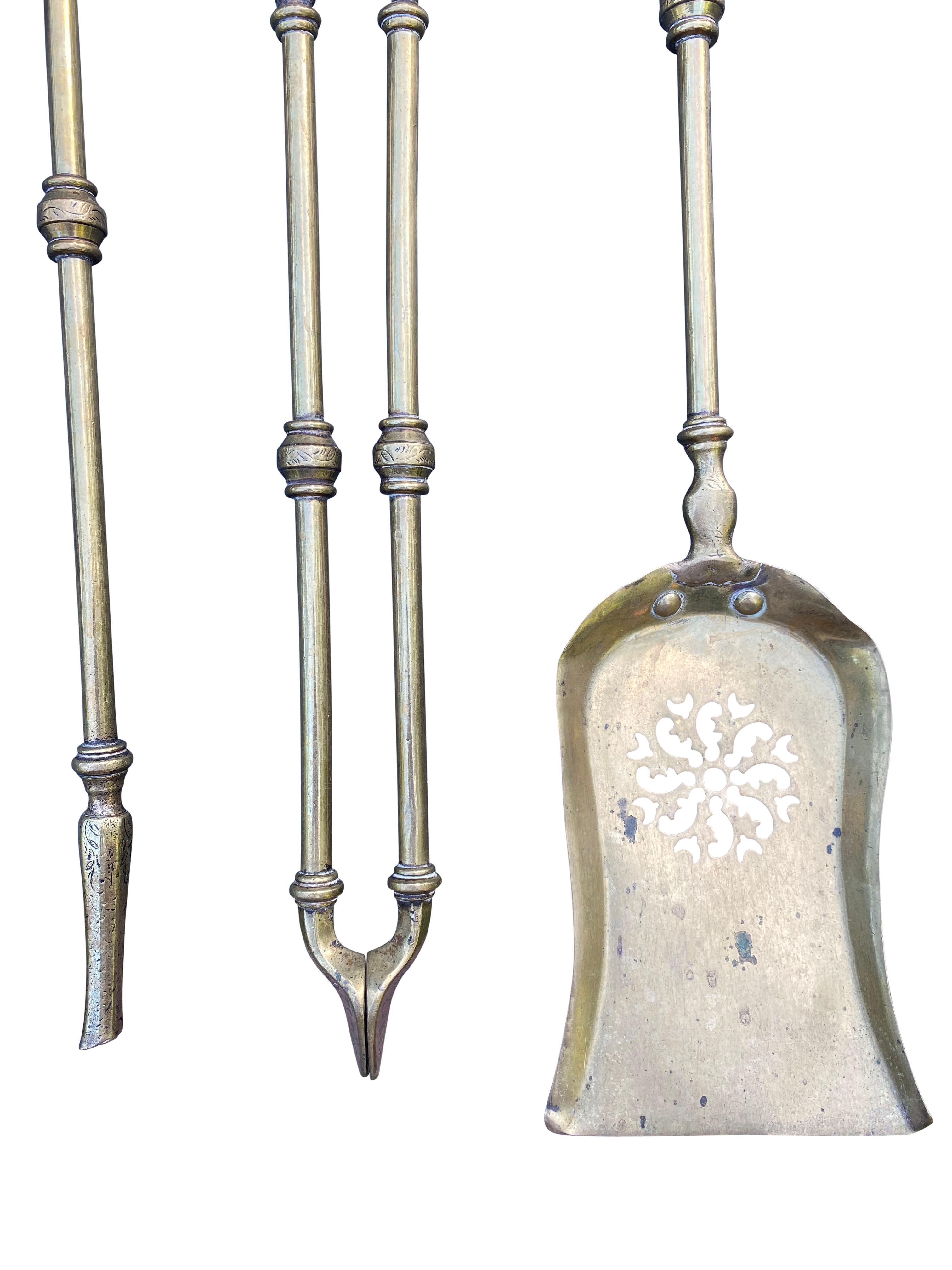 Victorian Brass Fire Tool Set with Floral Engraving, 19th Century For Sale 3