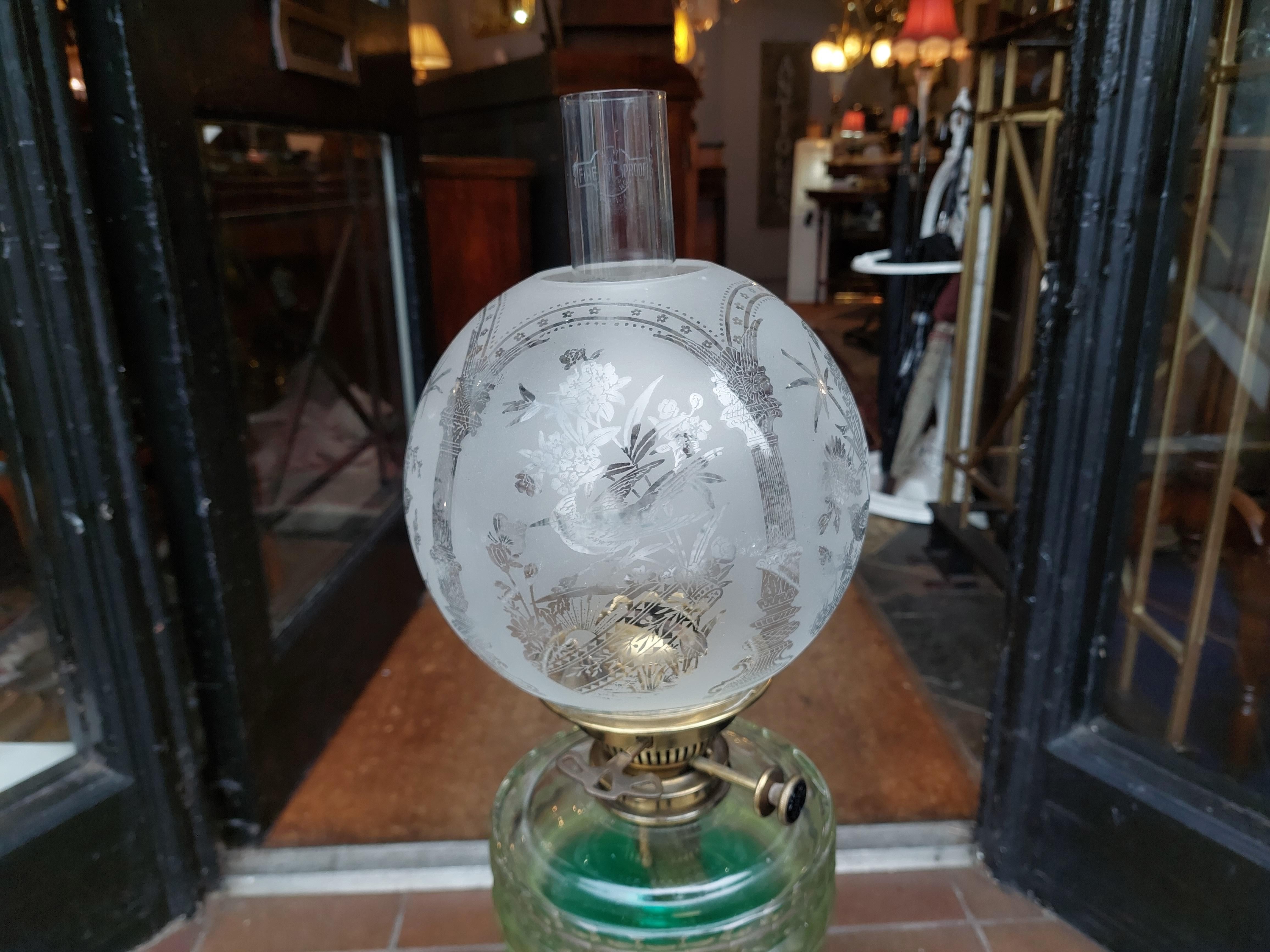 Lámpara de aceite victoriana de latón de Hinks of Birmingham siglo XIX en venta