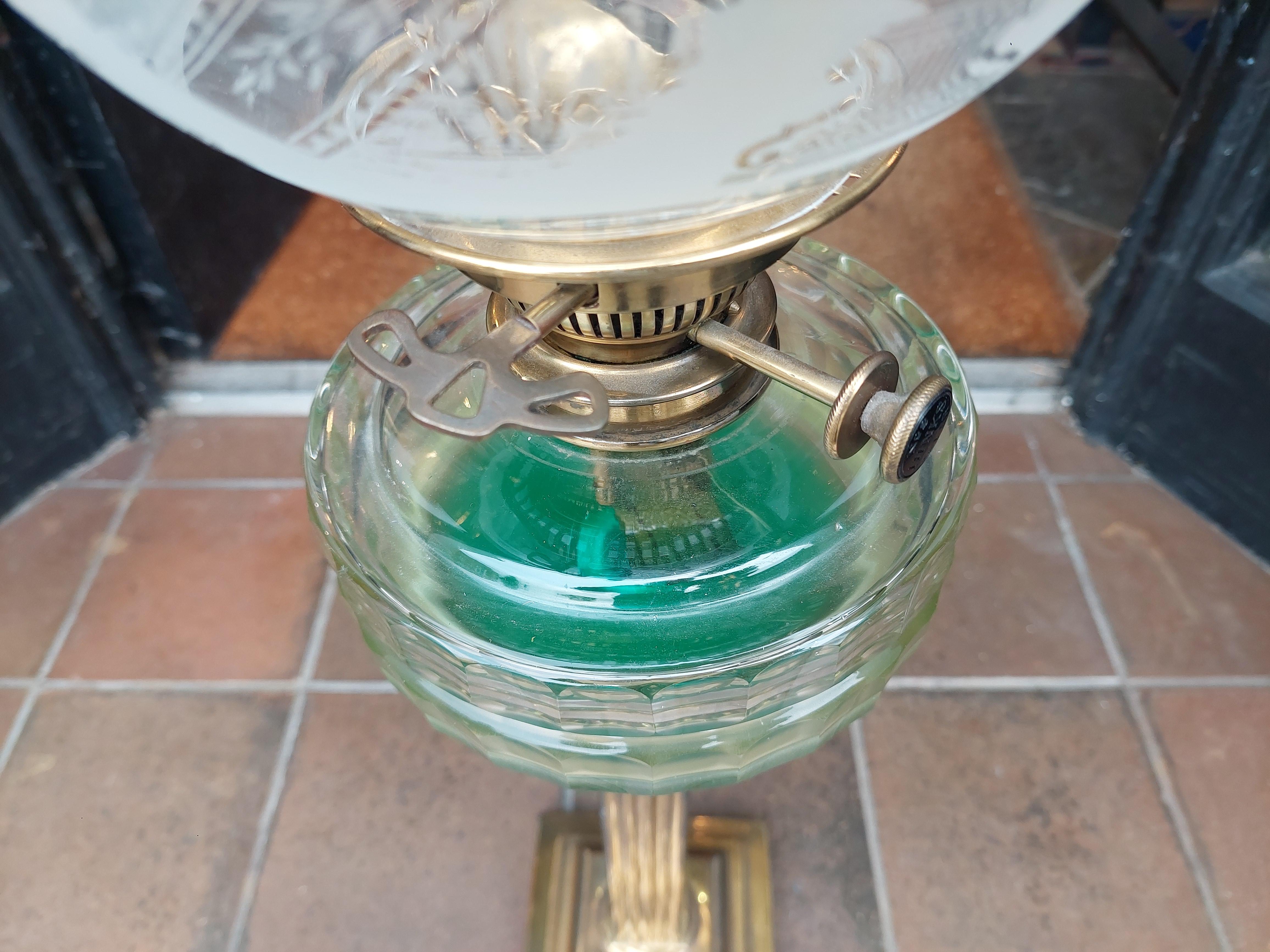 Lámpara de aceite victoriana de latón de Hinks of Birmingham en venta 2